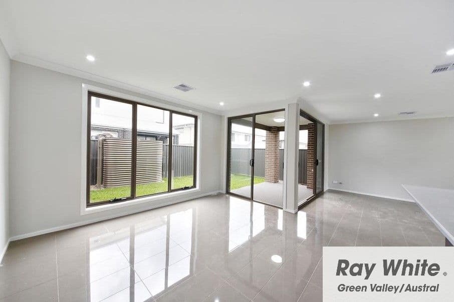 495 Denham Court Road, Leppington - Thumbnail 3