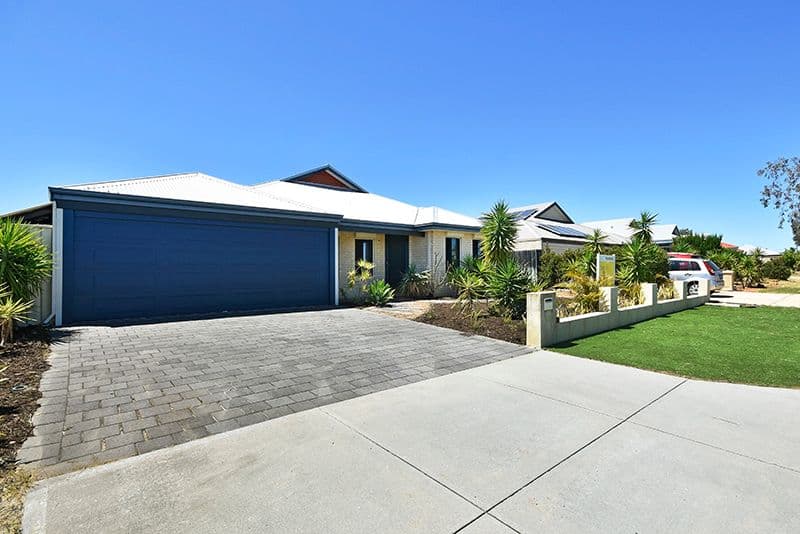 32 Coniston Drive, Ellenbrook WA 6069, Ellenbrook - Thumbnail 3