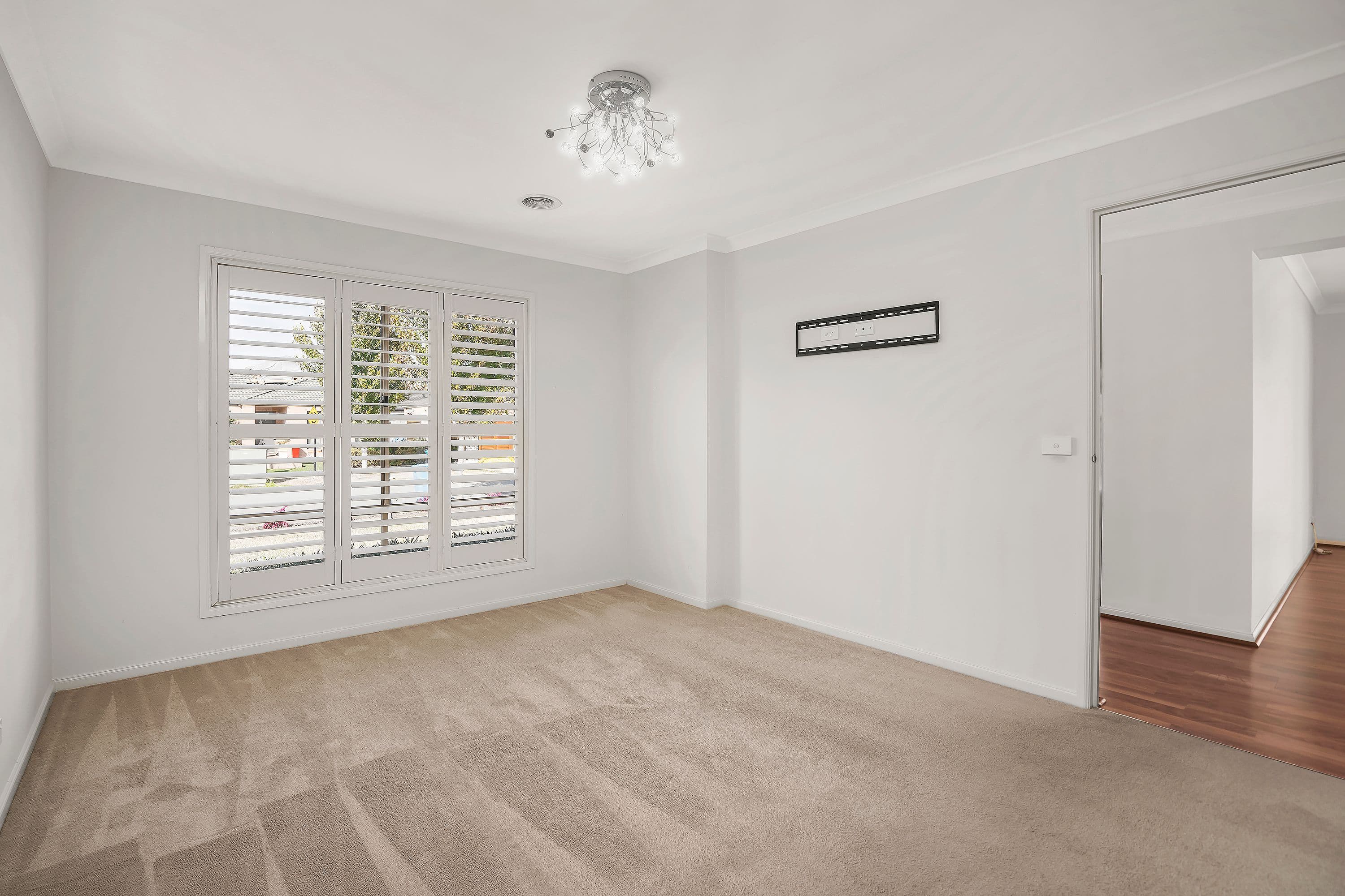 4 Castawellan Street, Lyndhurst VIC 3975, Lyndhurst - Thumbnail 2