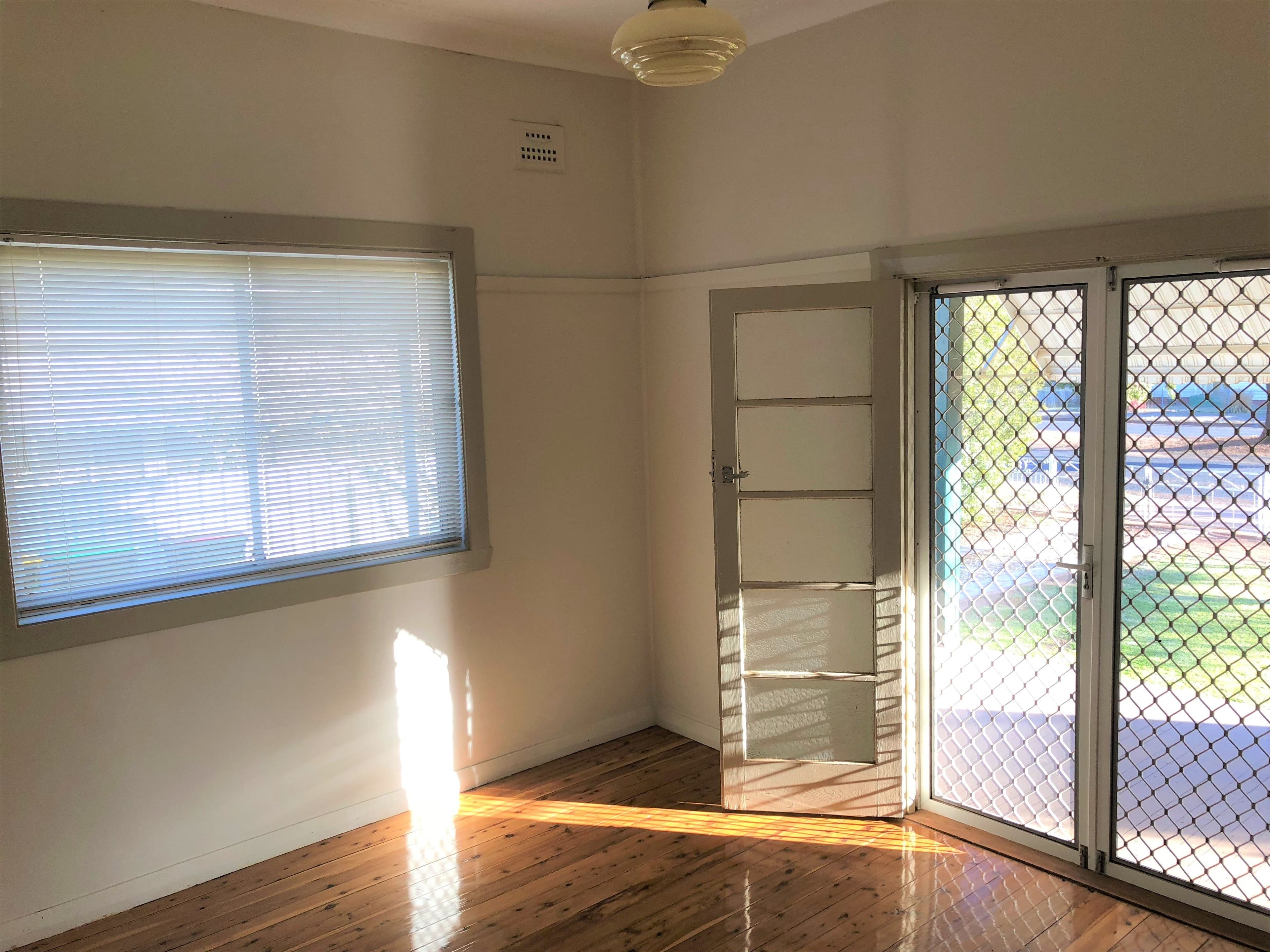 103 Boori Street
Peak Hill 2869, New South Wales, Peak Hill - Thumbnail 8