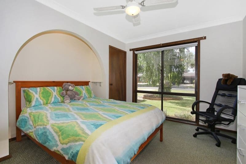 24 Sunwood Drive, Lavington - Thumbnail 8