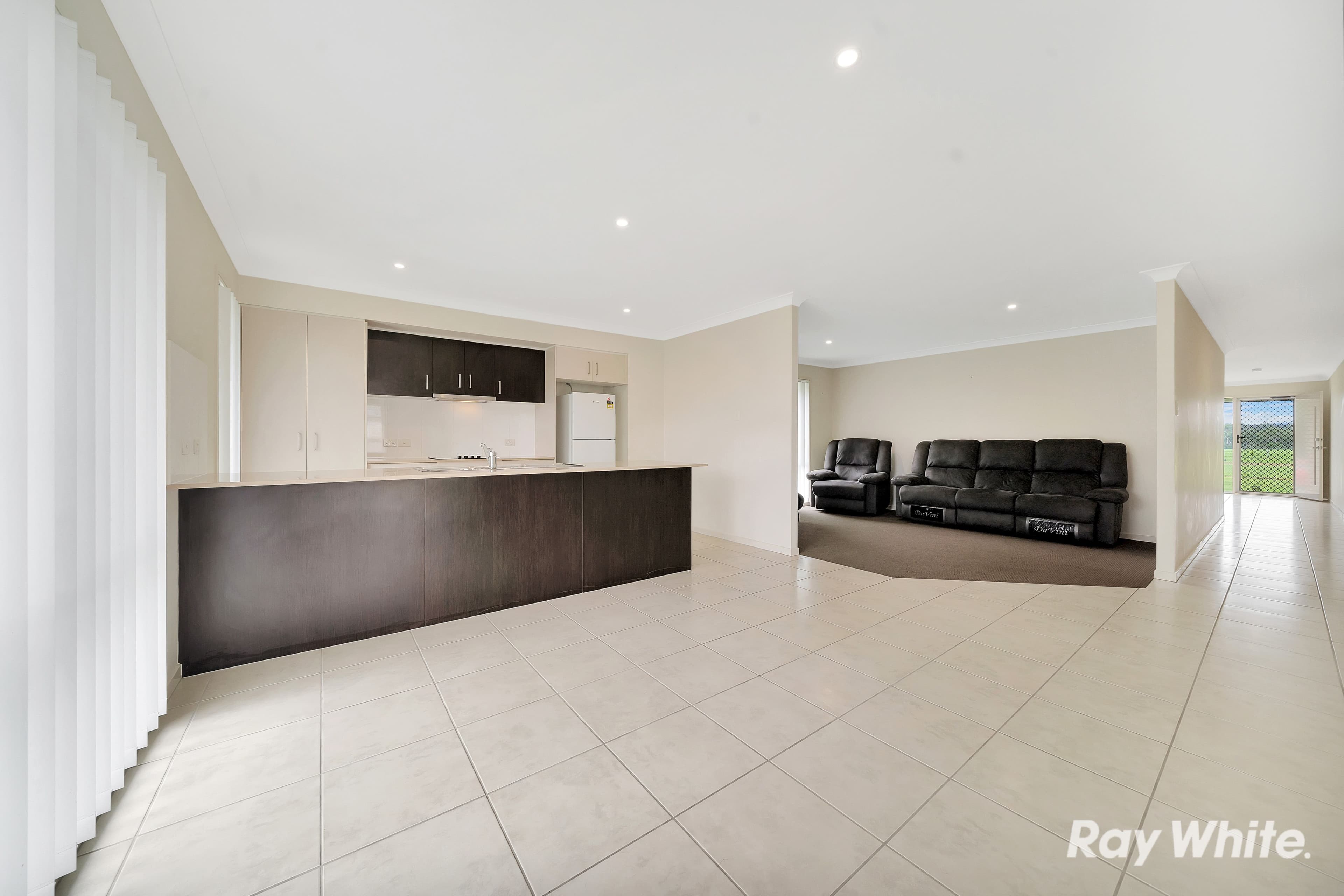 45 Oxford Street, North Booval QLD 4304, North Booval - Thumbnail 8