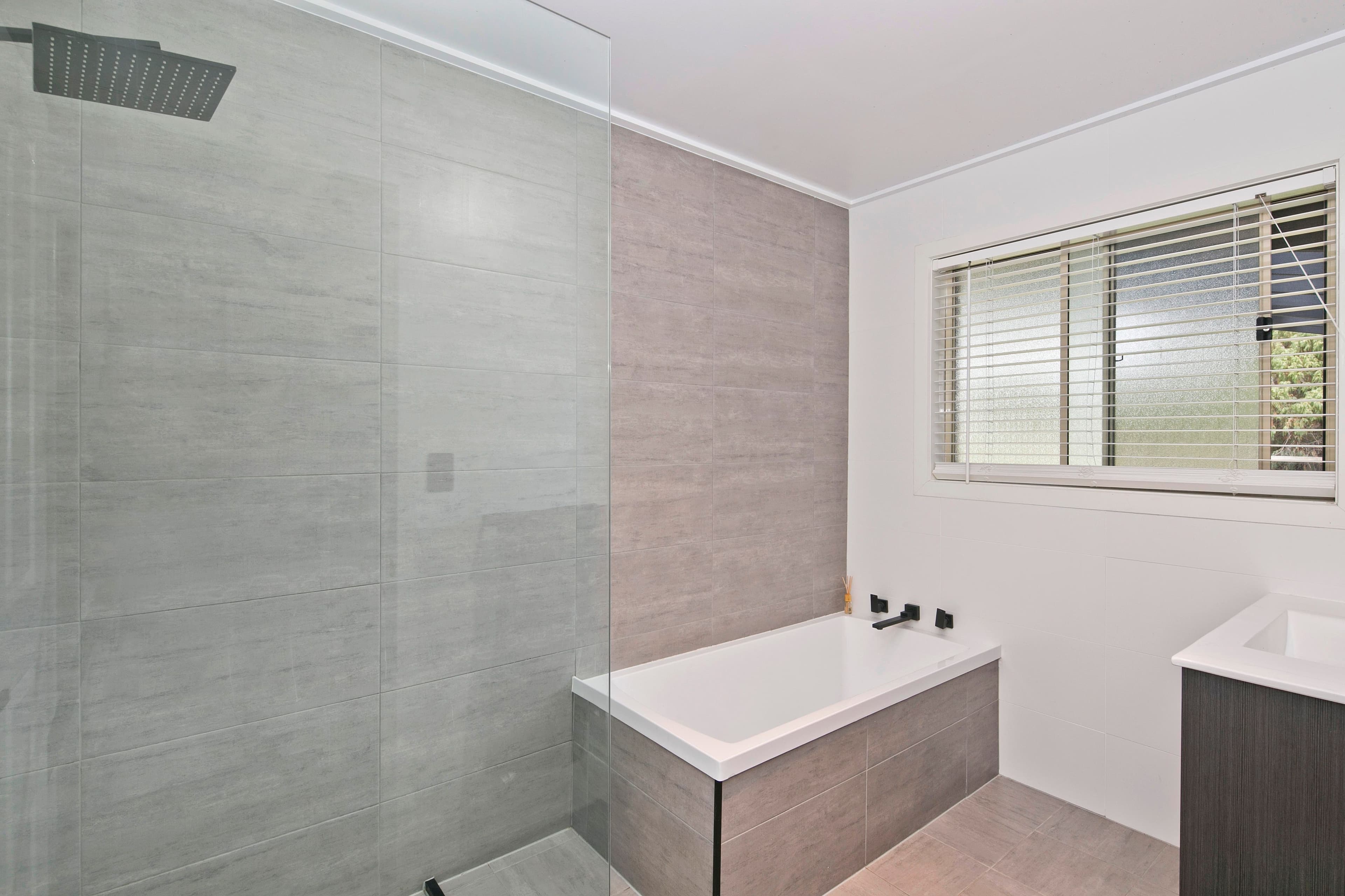 8 Oxley Crescent, Goulburn NSW 2580, Goulburn - Thumbnail 7