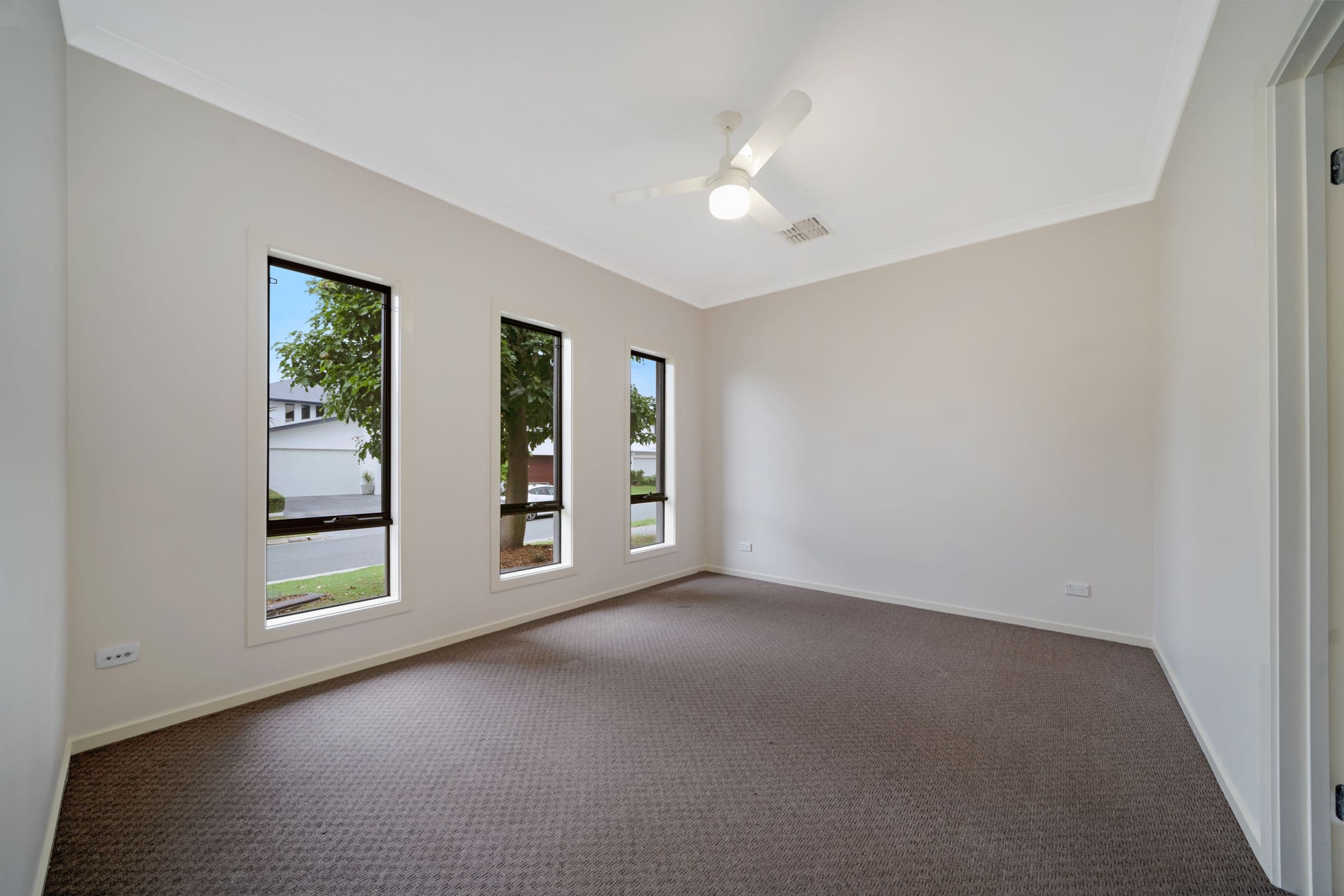 27 Dunes Crescent, North Lakes QLD 4509, North Lakes - Thumbnail 2