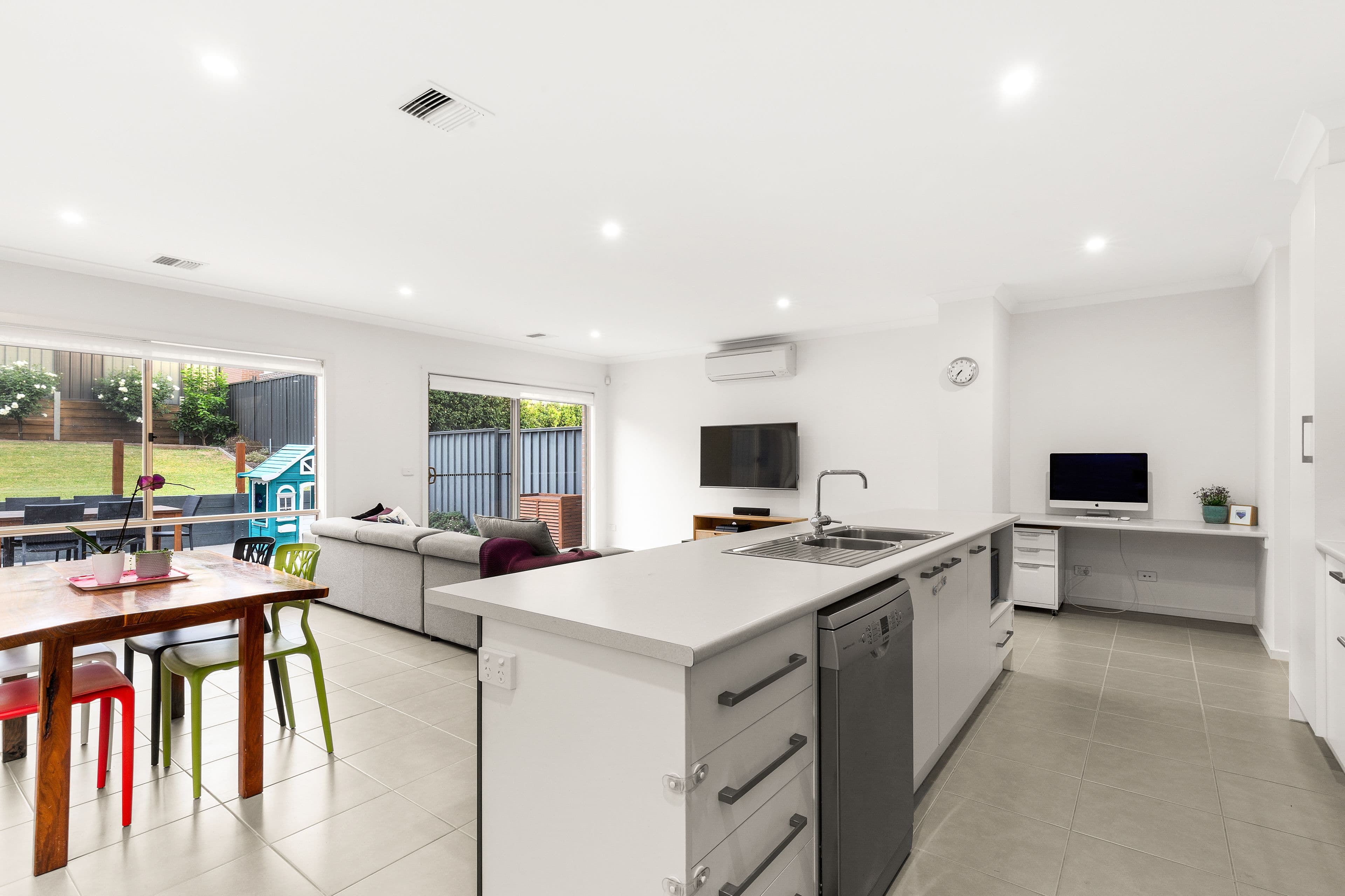 18 Adriatic Way, Pakenham VIC 3810, Pakenham - Thumbnail 4
