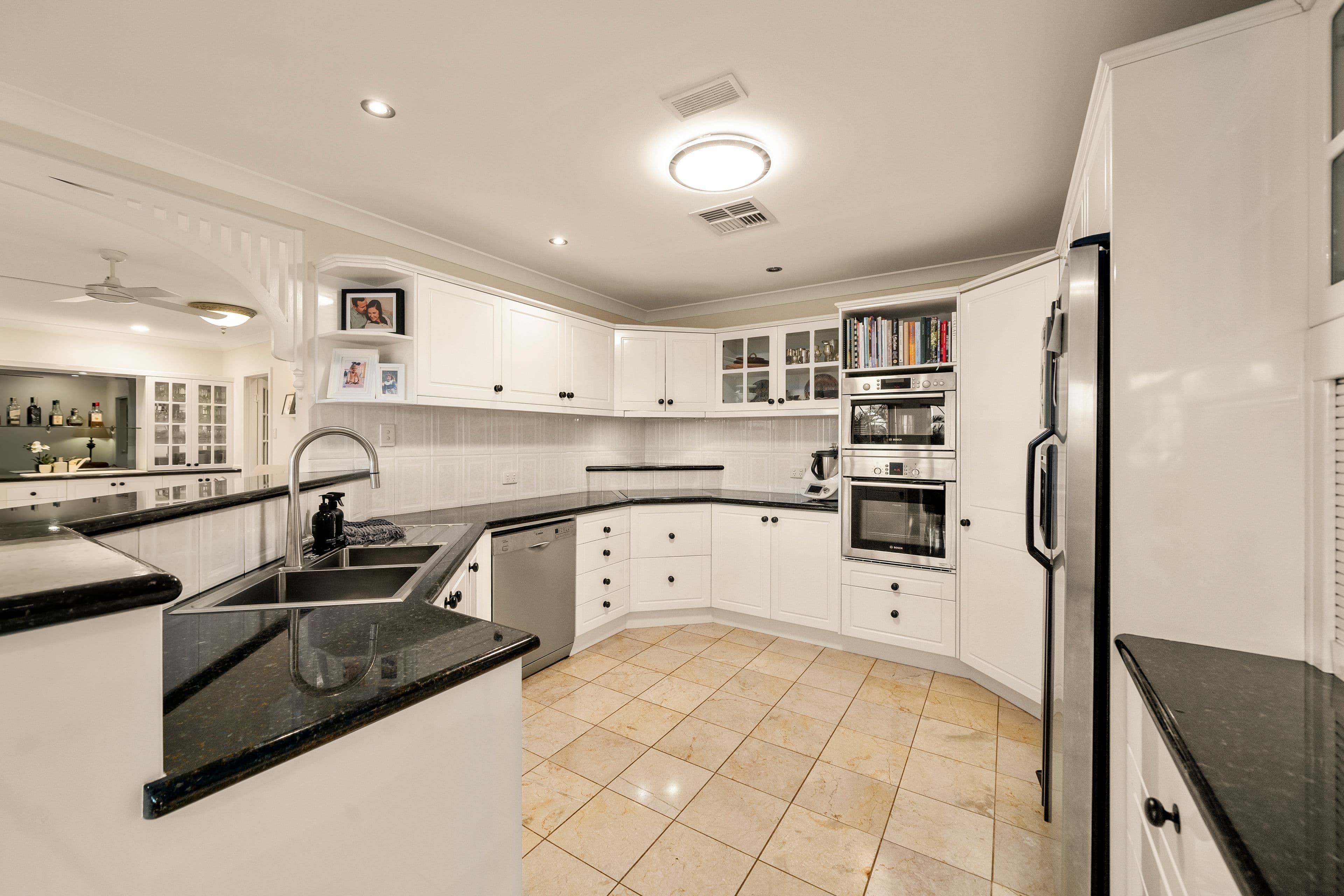 16 Hawkhurst Court, Murrumba Downs QLD 4503, Murrumba Downs - Thumbnail 6