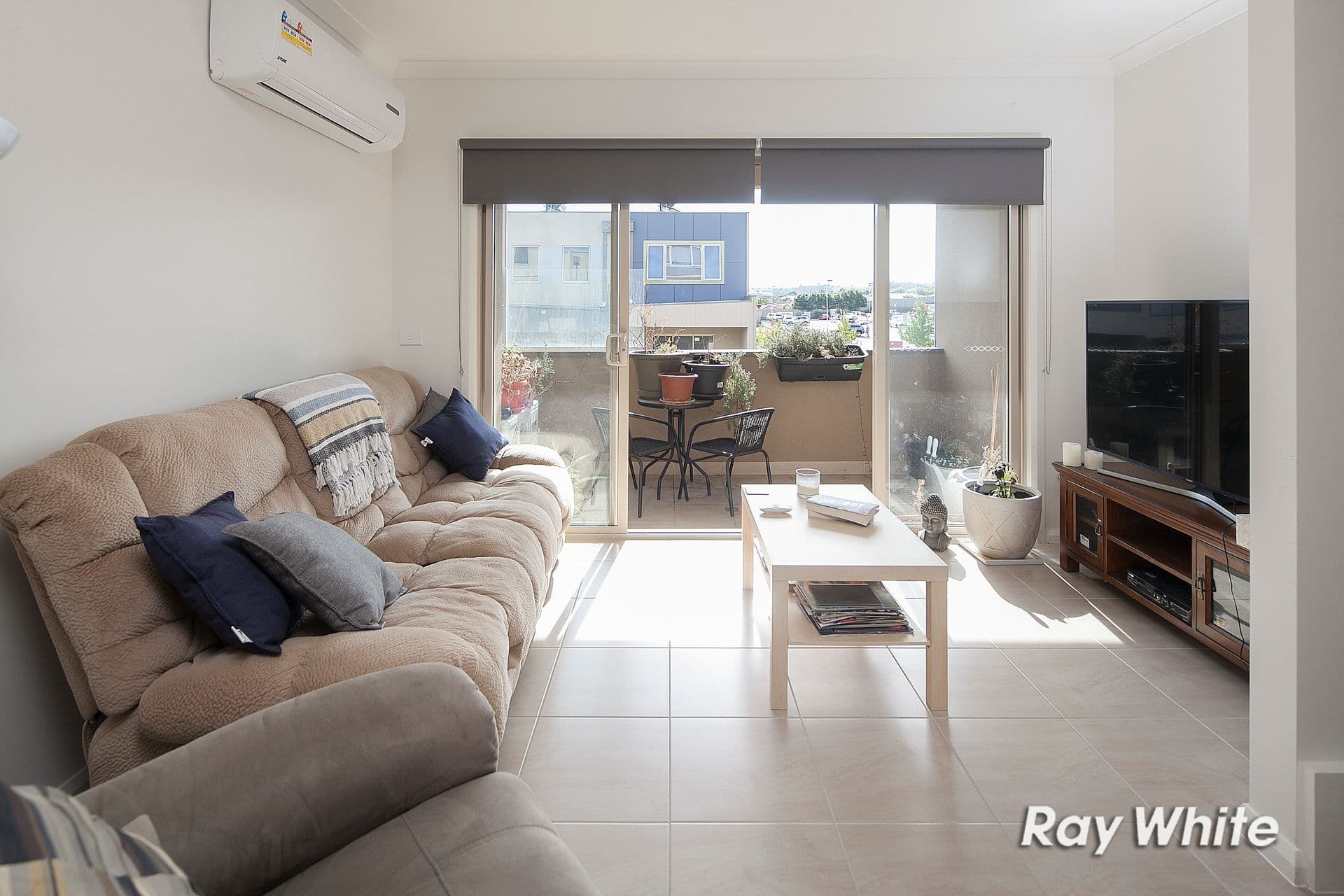 56 Annecy Lane, Pakenham VIC 3810, Pakenham - Thumbnail 3