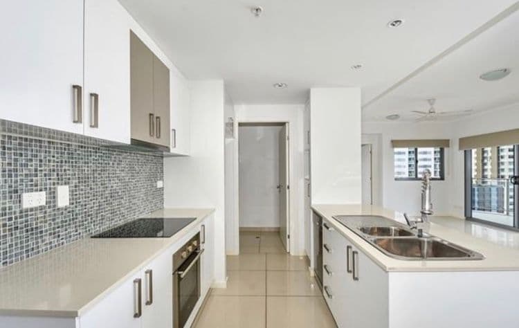 35/108 Mitchell Street, DARWIN CITY NT 0800, Darwin City - Thumbnail 2