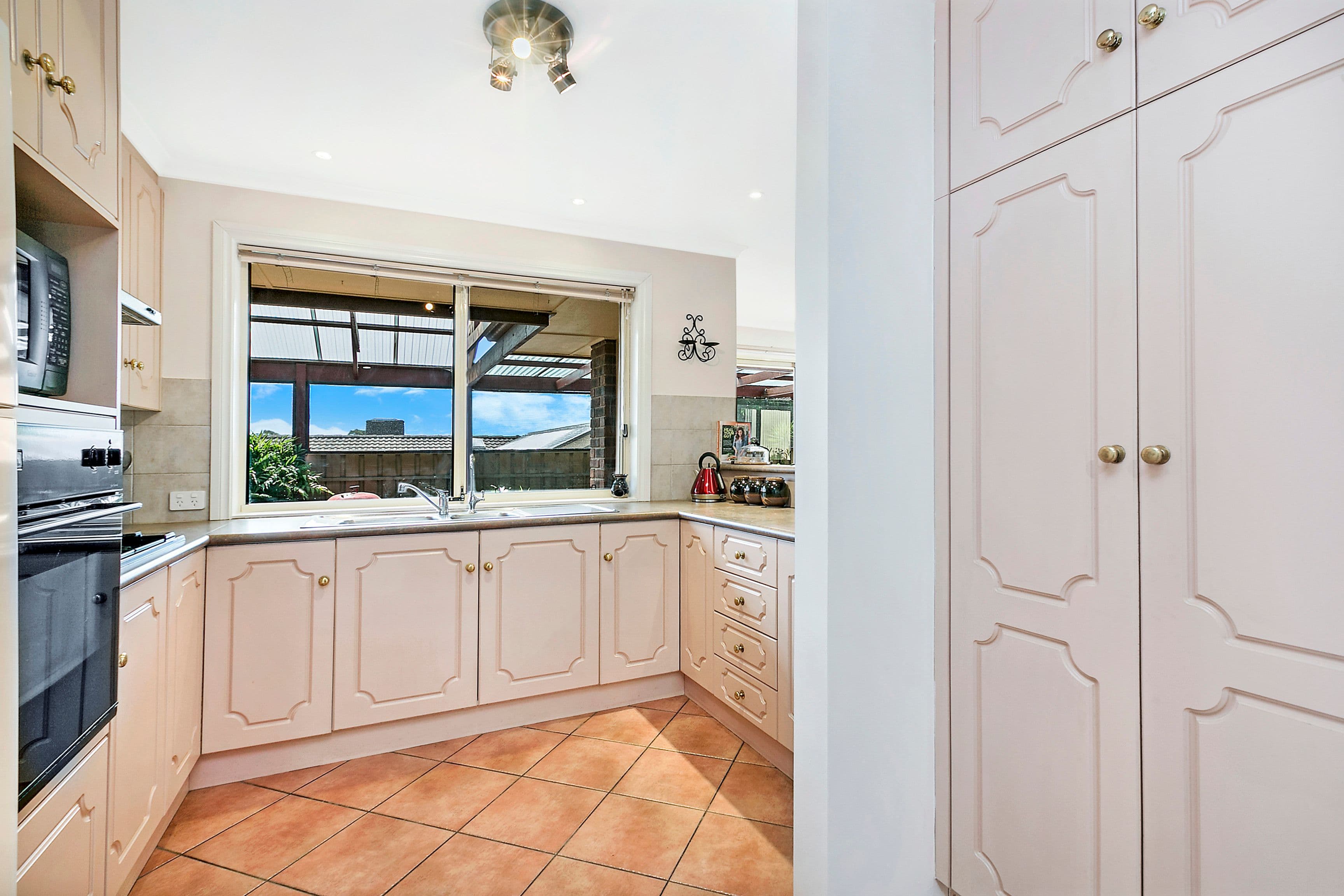 19 Barcelona Drive, Happy Valley SA 5159, Happy Valley - Thumbnail 5