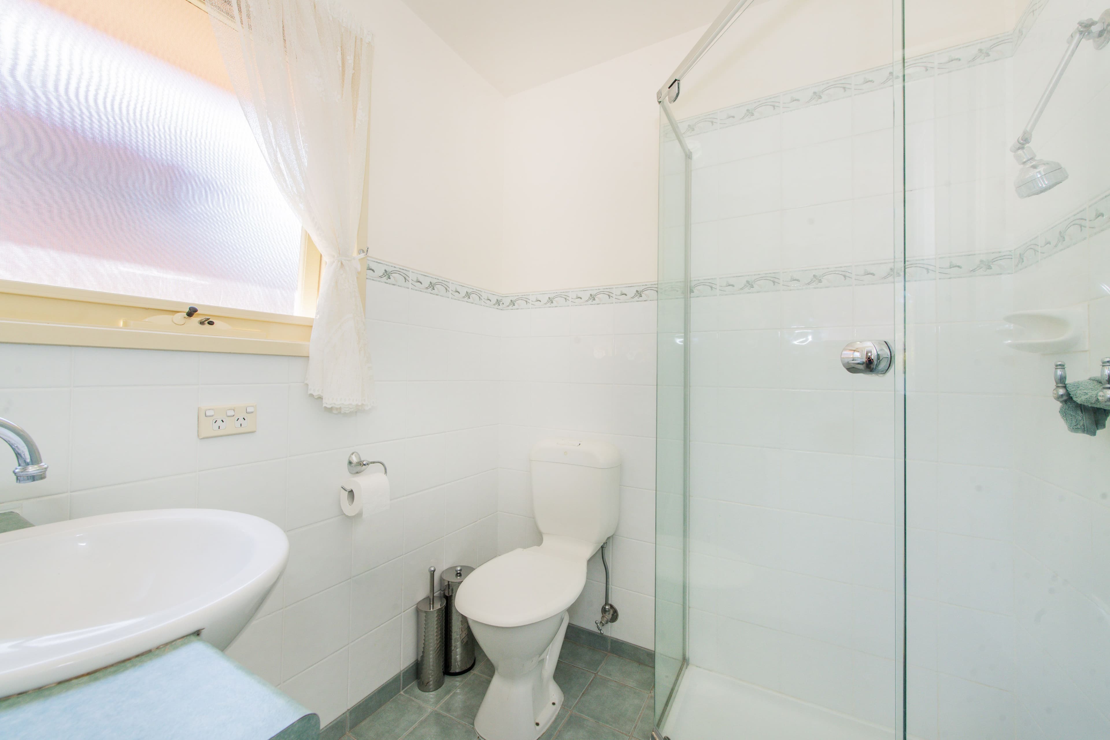 15 Collendina Crescent, Scoresby VIC 3179, Scoresby - Thumbnail 6