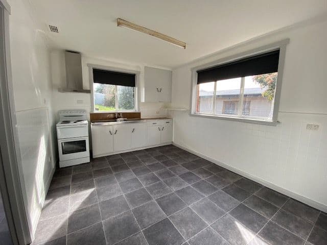 6 Mitchell Street, Mayfield TAS 7248, Mayfield - Thumbnail 2