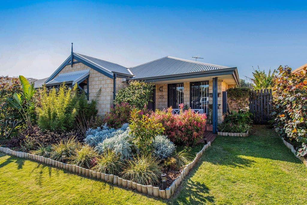 35 Zaragoza Drive, Port Kennedy WA 6172, Port Kennedy - Image 1