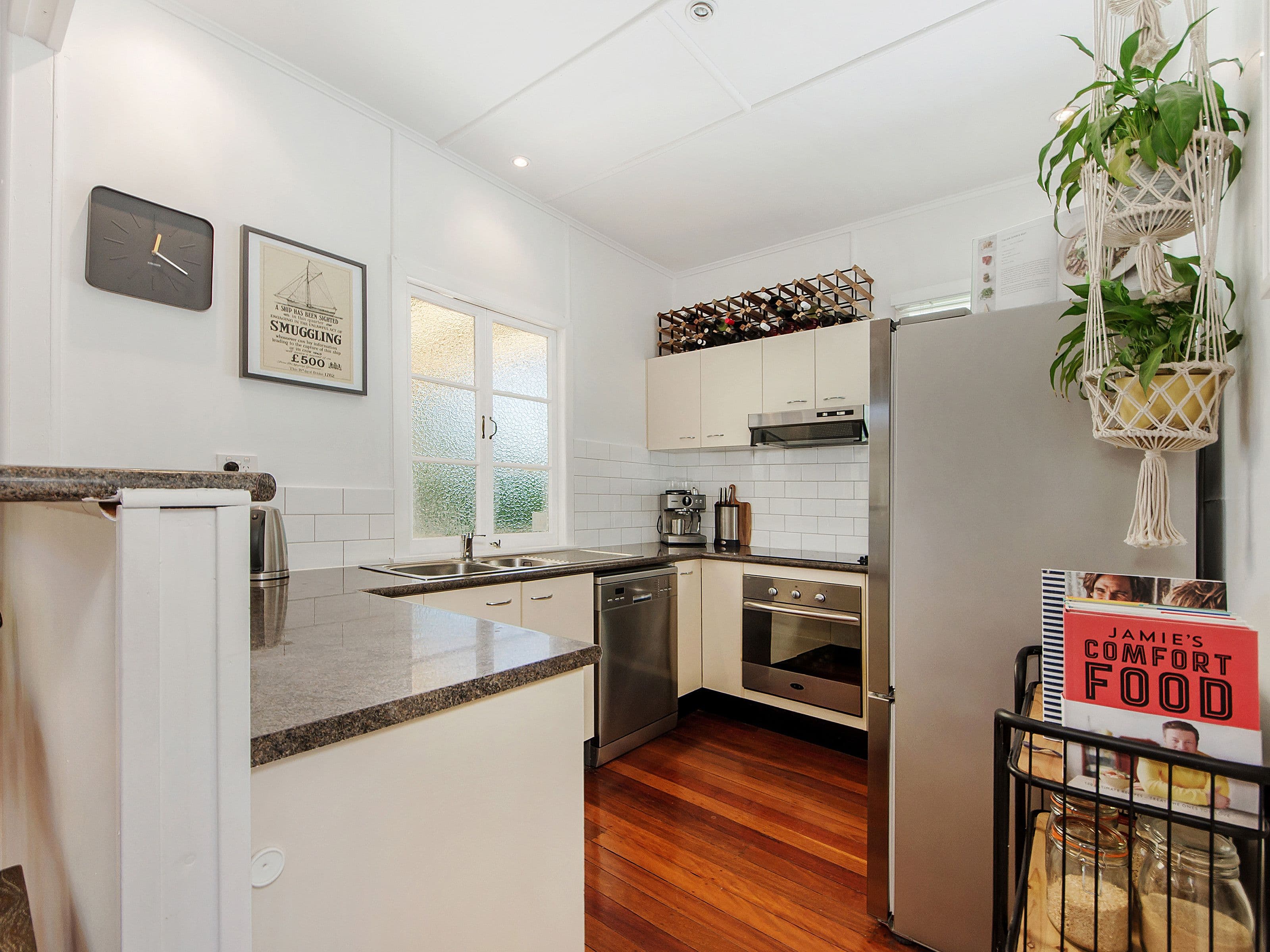 63 Kindra Avenue, Southport QLD 4215, Southport - Thumbnail 6