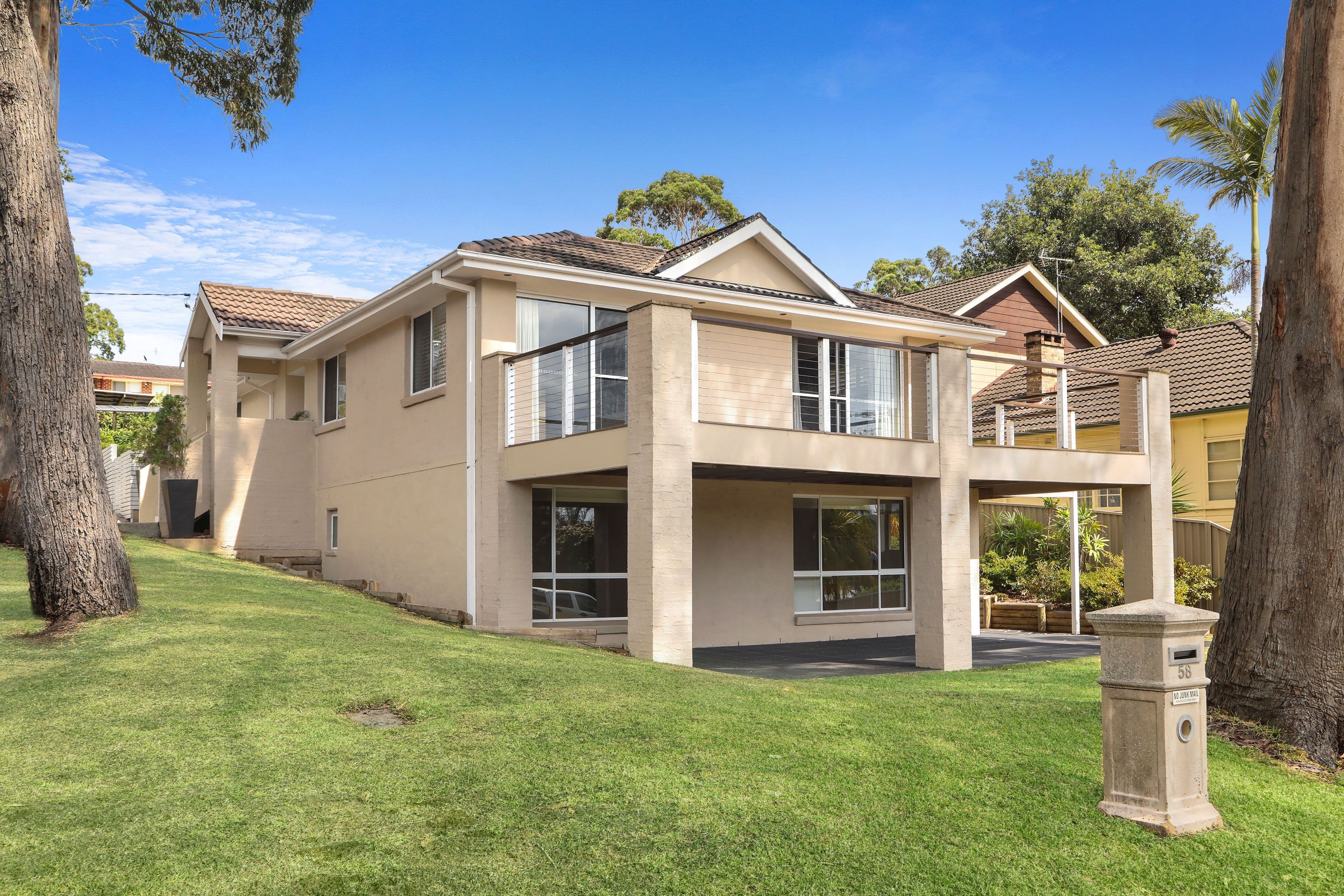 58 View Parade, Saratoga - Image 1