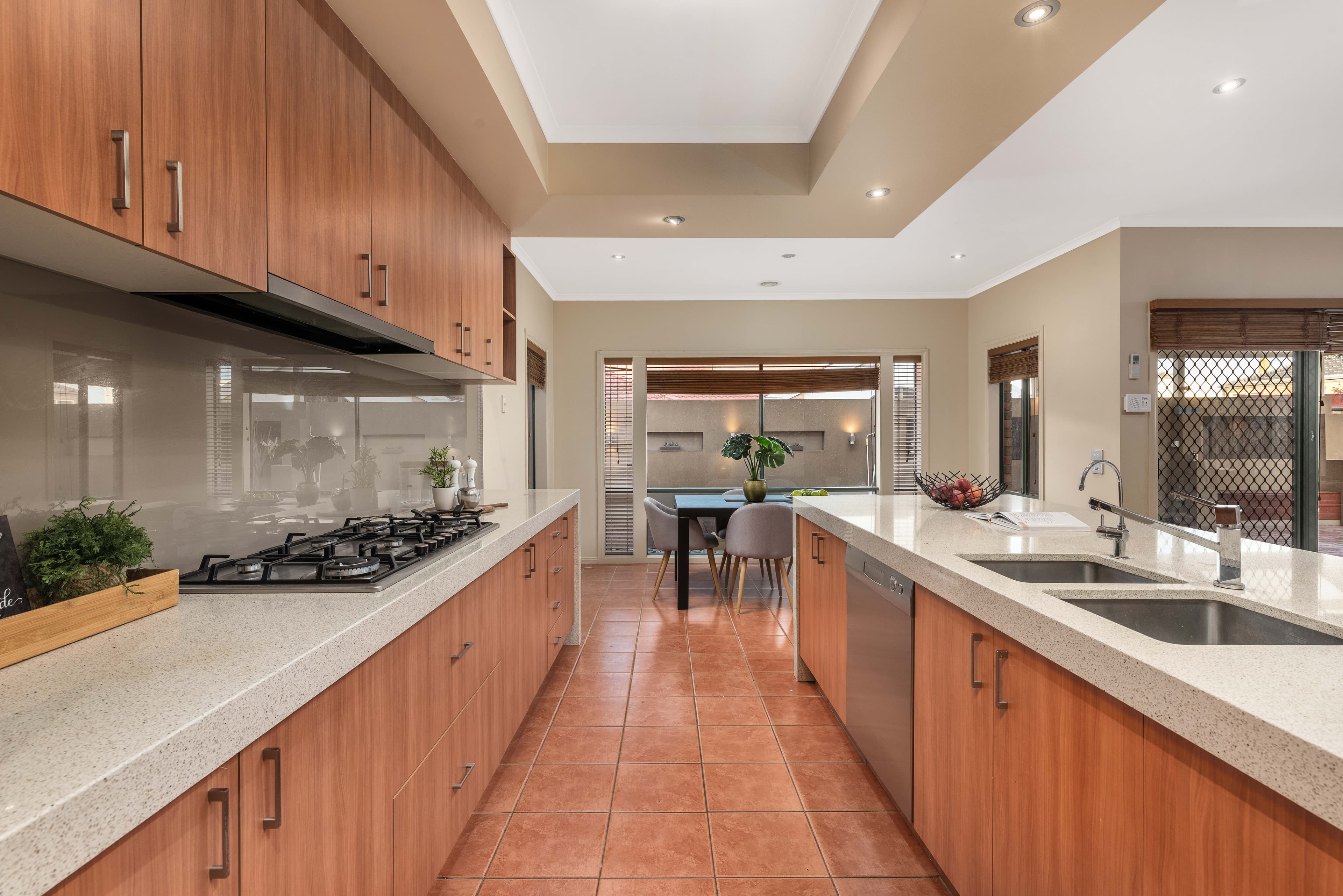 8 Inglewood Court, Mill Park VIC 3082, Mill Park - Thumbnail 4