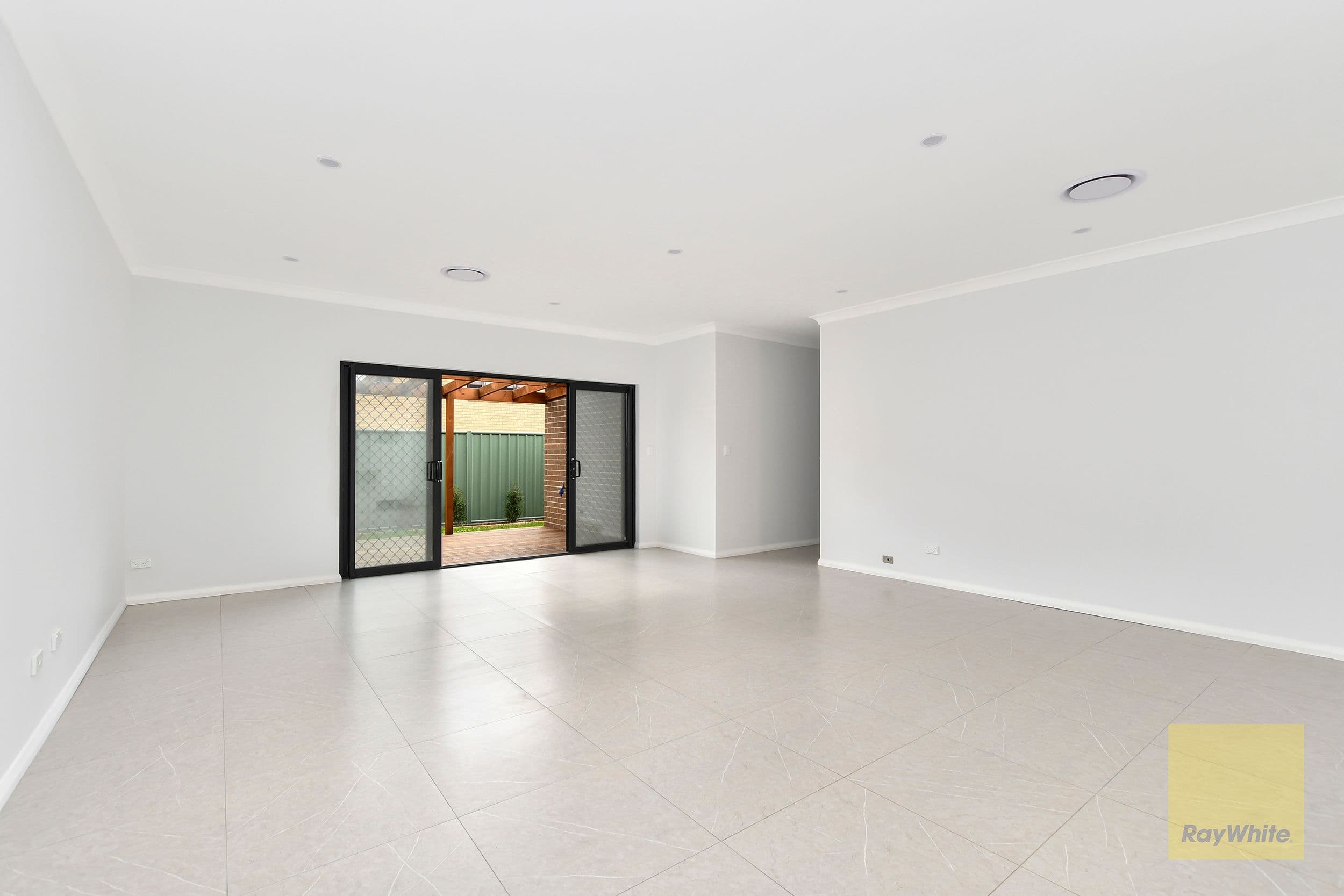 42 Paton Street, Woy Woy NSW 2256, Woy Woy - Thumbnail 3