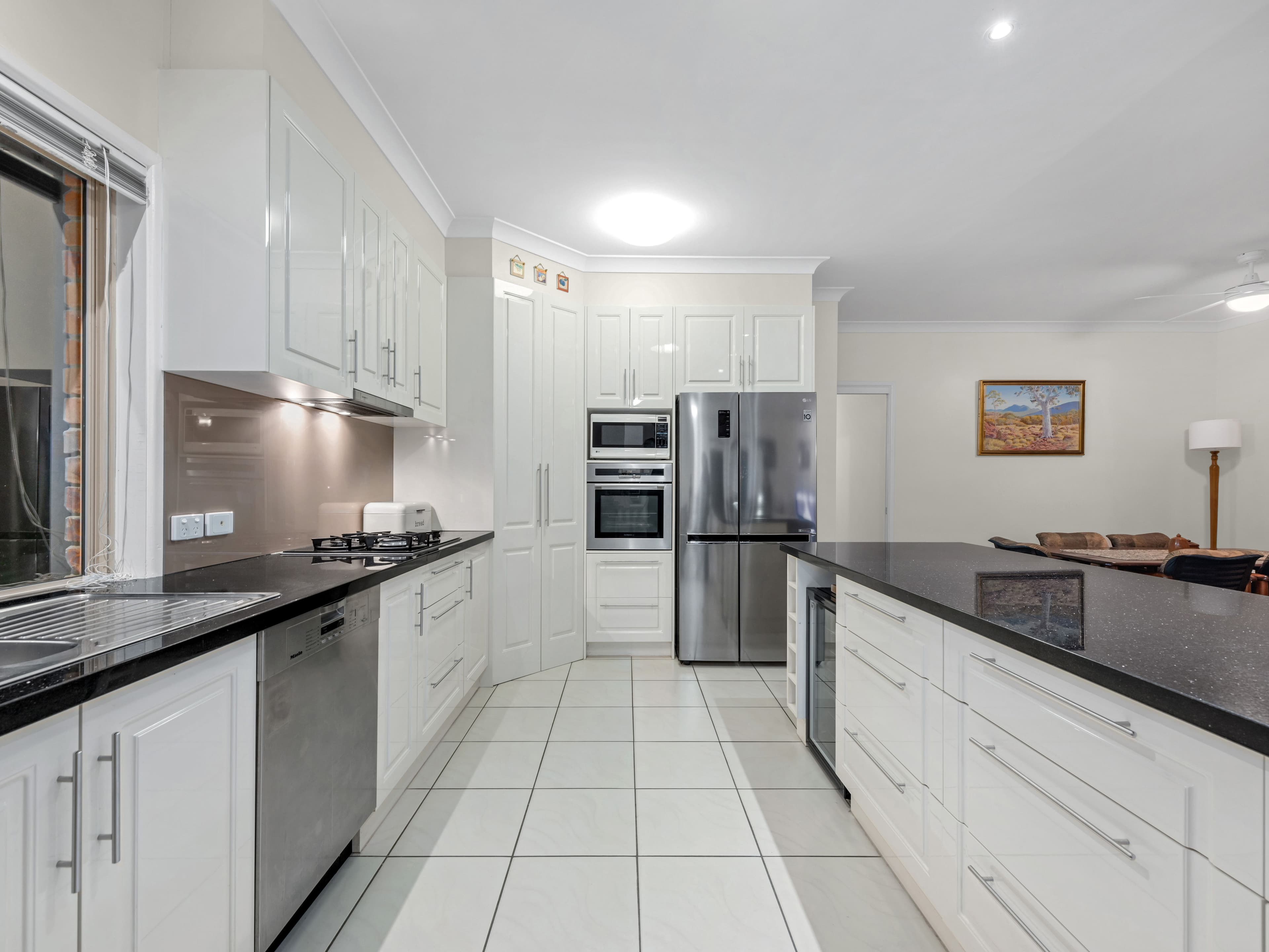 2 Laurel Court, Cashmere QLD 4500, Cashmere - Thumbnail 5