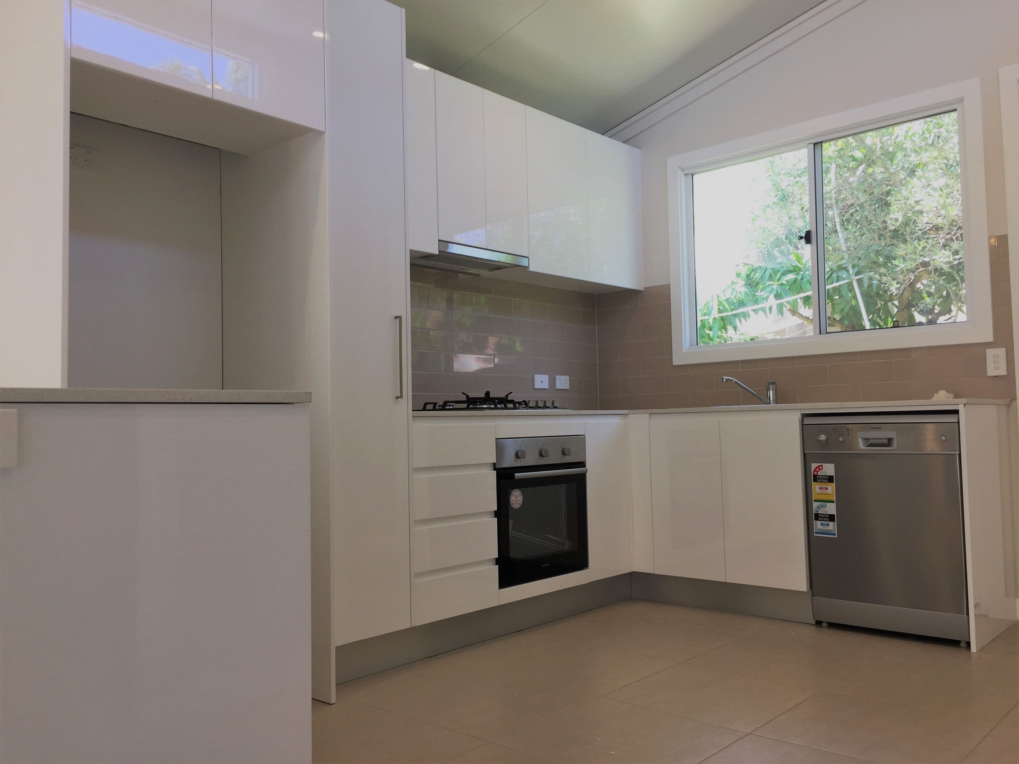 4B Reid Avenue, North Curl Curl NSW 2099, North Curl Curl - Thumbnail 2