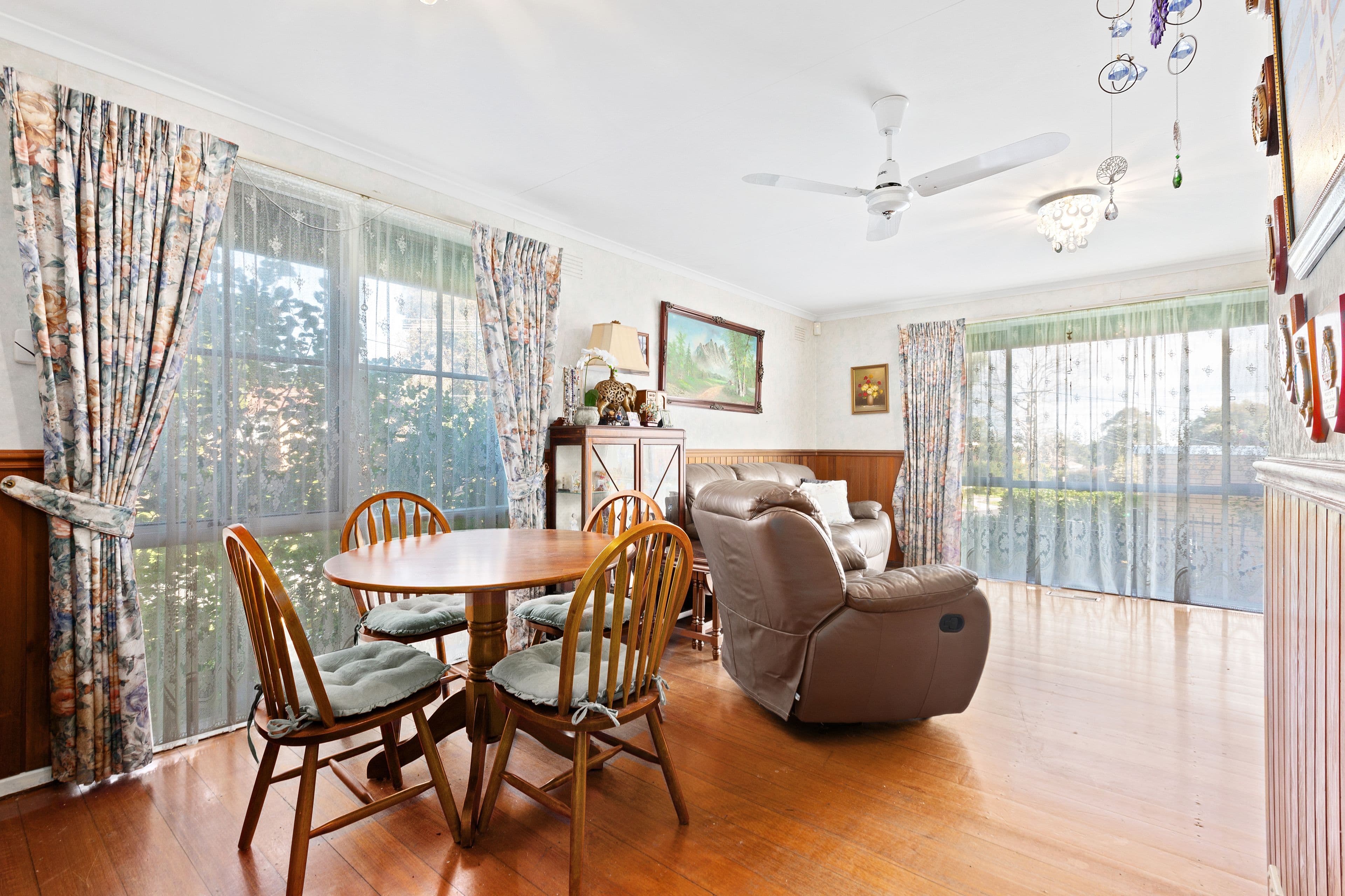 35 Gretana Crescent, Frankston VIC 3199, Frankston - Thumbnail 4