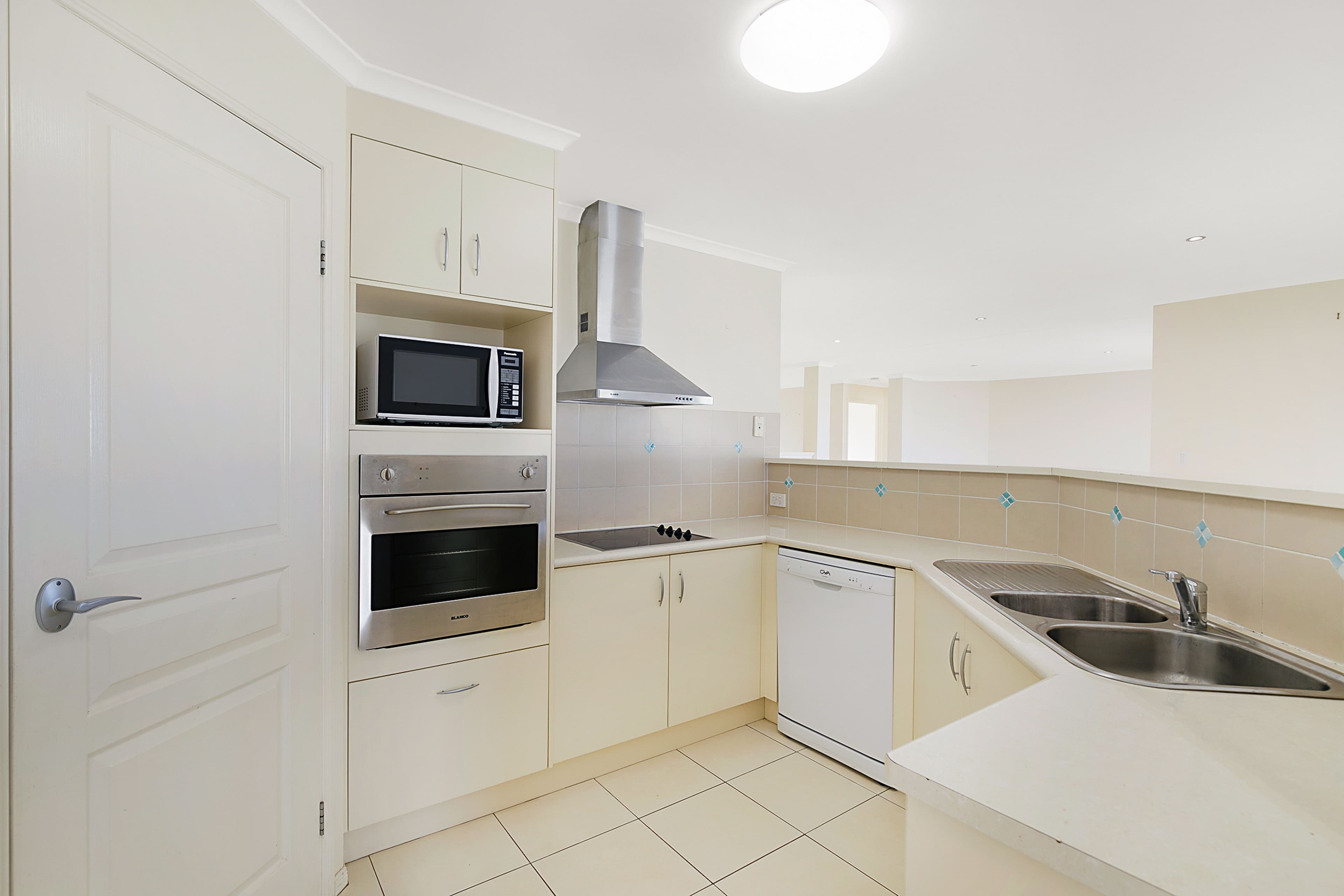 745 Greenwattle Street, Glenvale QLD 4350, Glenvale - Thumbnail 3