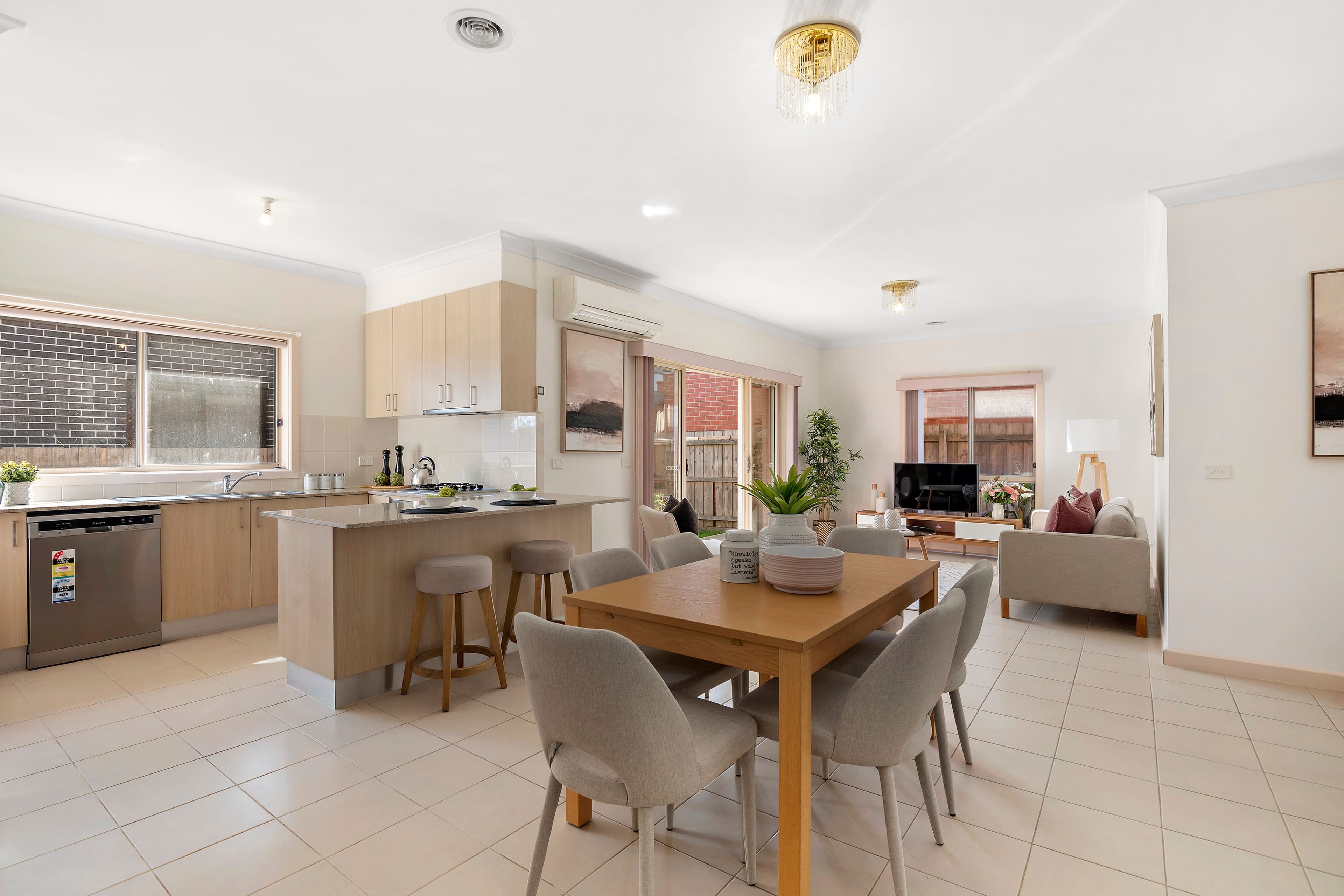 43 Madeleine Road, Clayton VIC 3168, Clayton - Thumbnail 3
