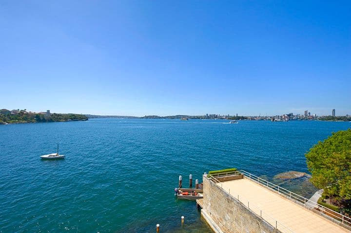 1/11 Baden Road, KURRABA POINT NSW 2089, Kurraba Point - Image 1