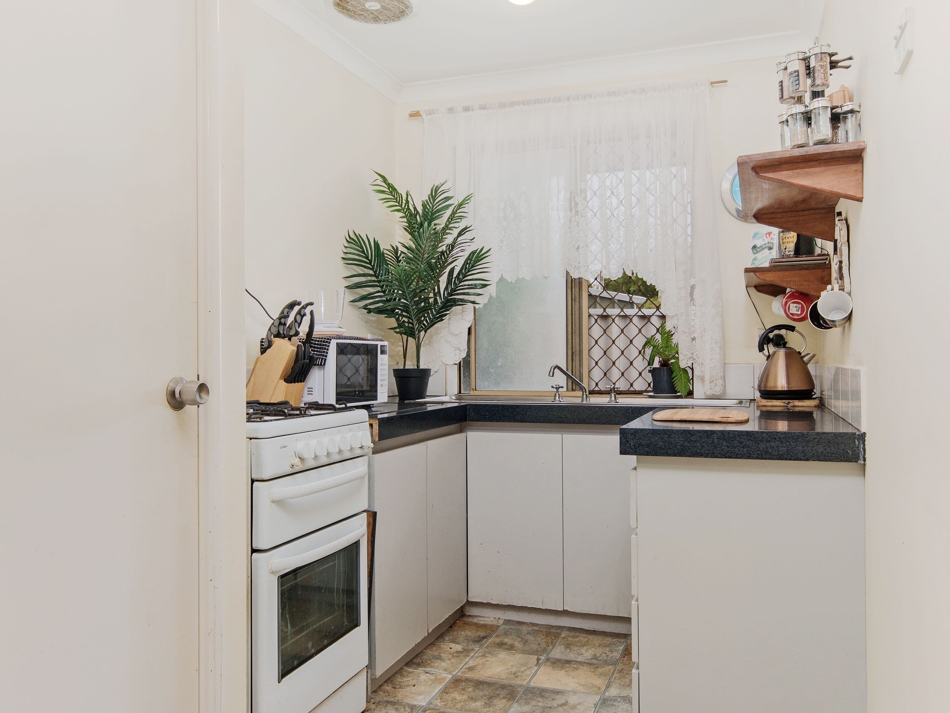 19 Hazlett Place, Waikiki WA 6169, Waikiki - Thumbnail 6