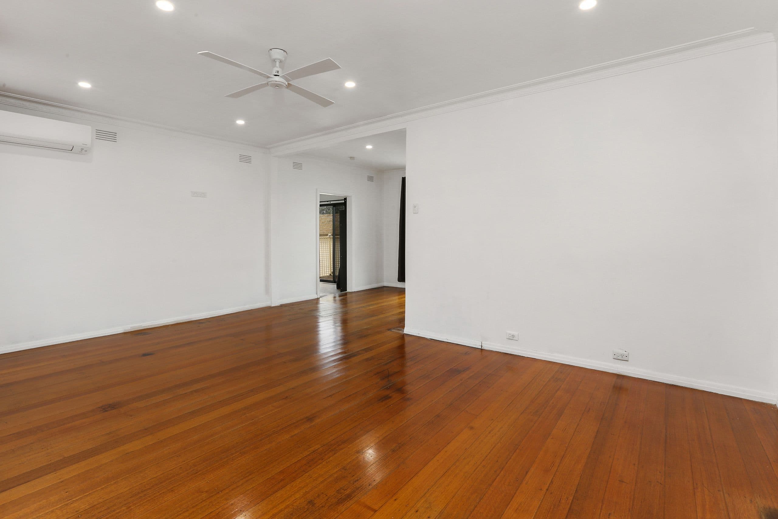 16 Rosemary Avenue, Corio VIC 3214, Corio - Thumbnail 3
