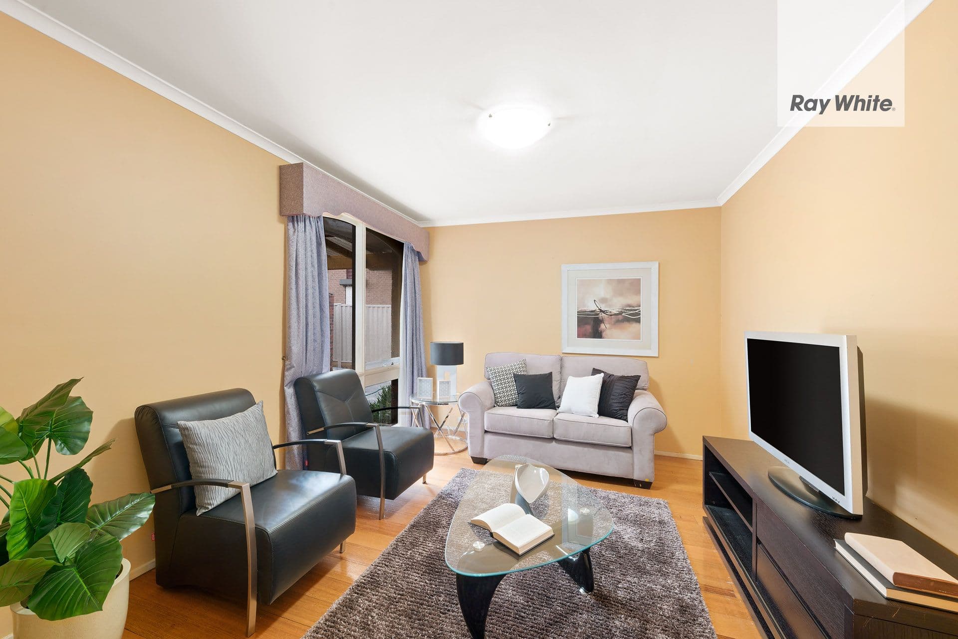 2 Todman Close, Mill Park VIC 3082, Mill Park - Thumbnail 3