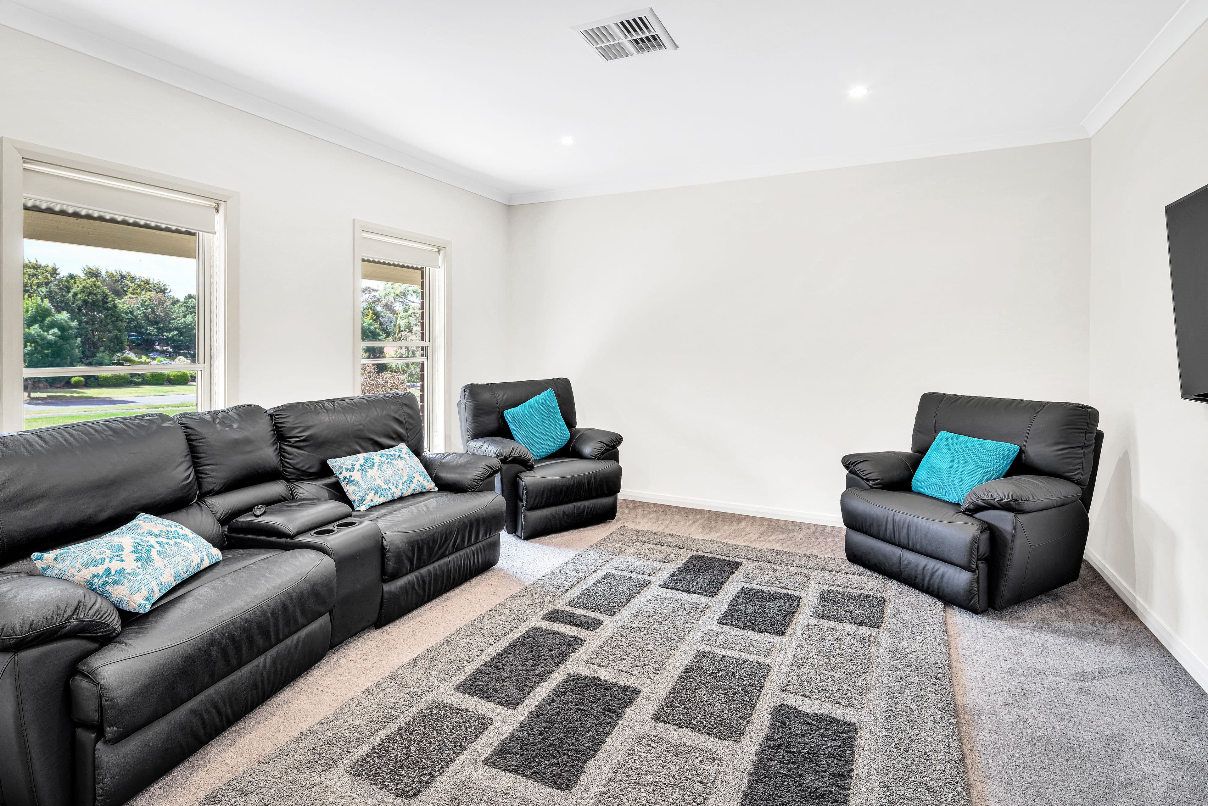 33 Wellow Crescent, Mount Barker SA 5251, Mount Barker - Thumbnail 2