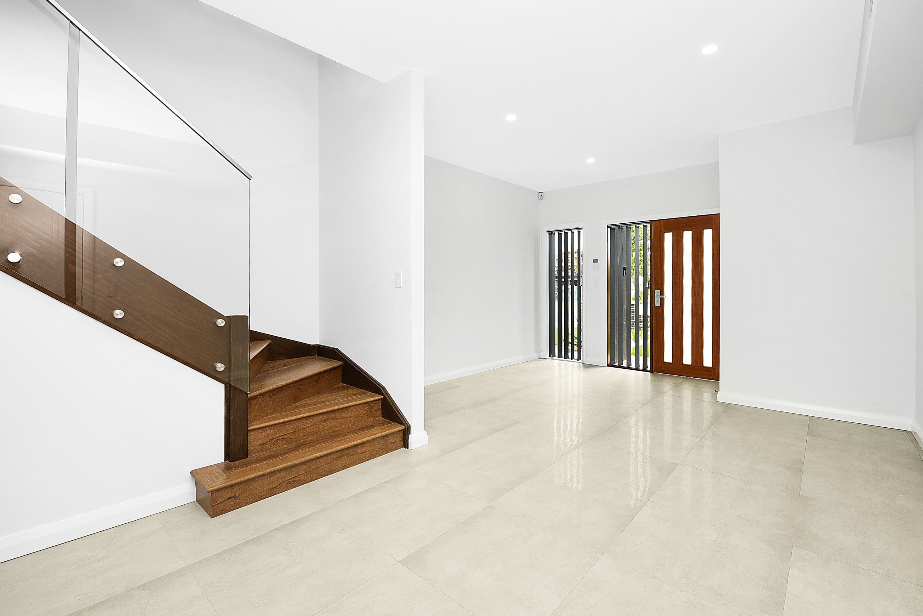 12 The Grove, Fairfield - Thumbnail 2