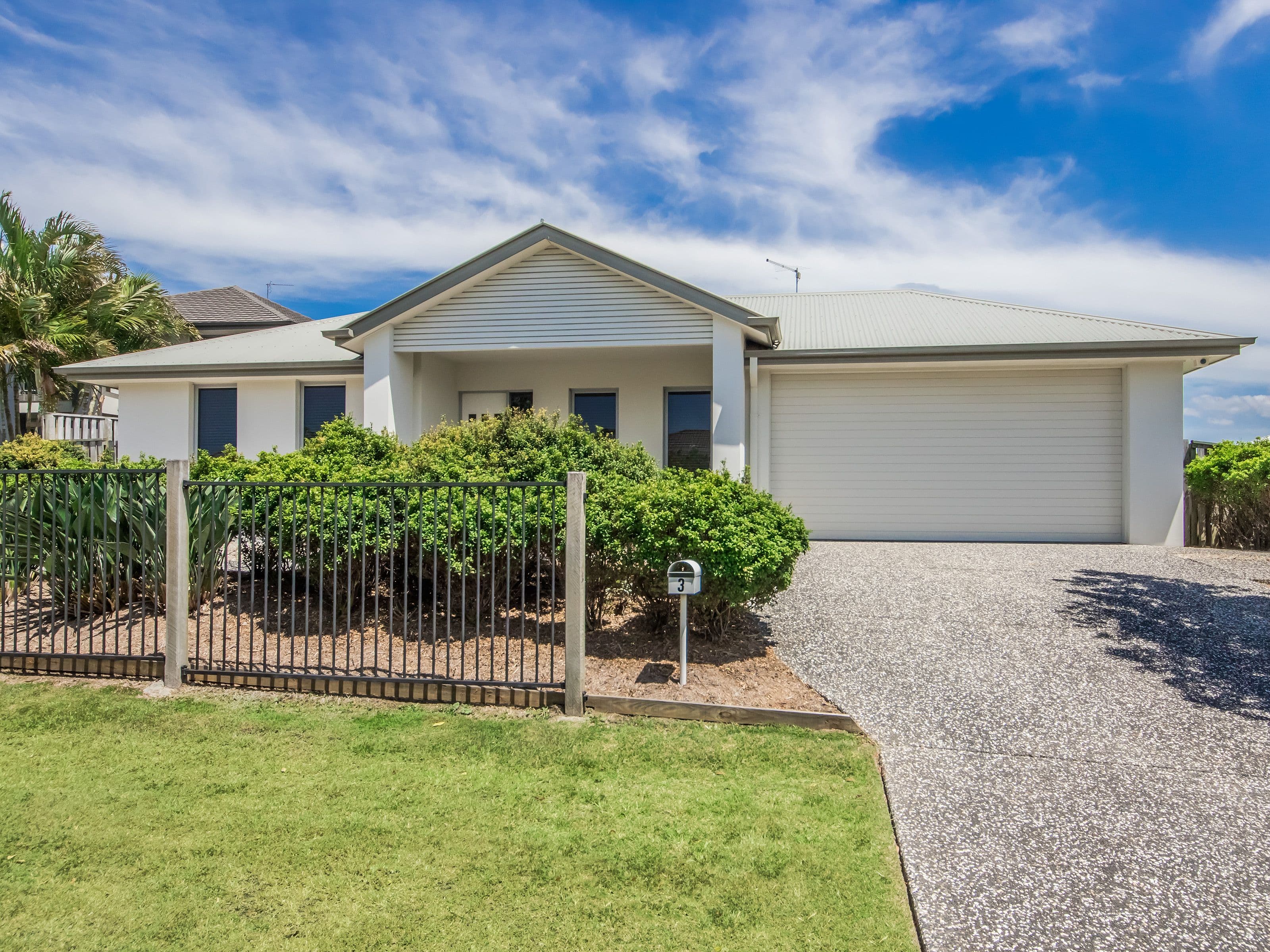 3 Freeling Place, Oxenford QLD 4210, Oxenford - Thumbnail 2
