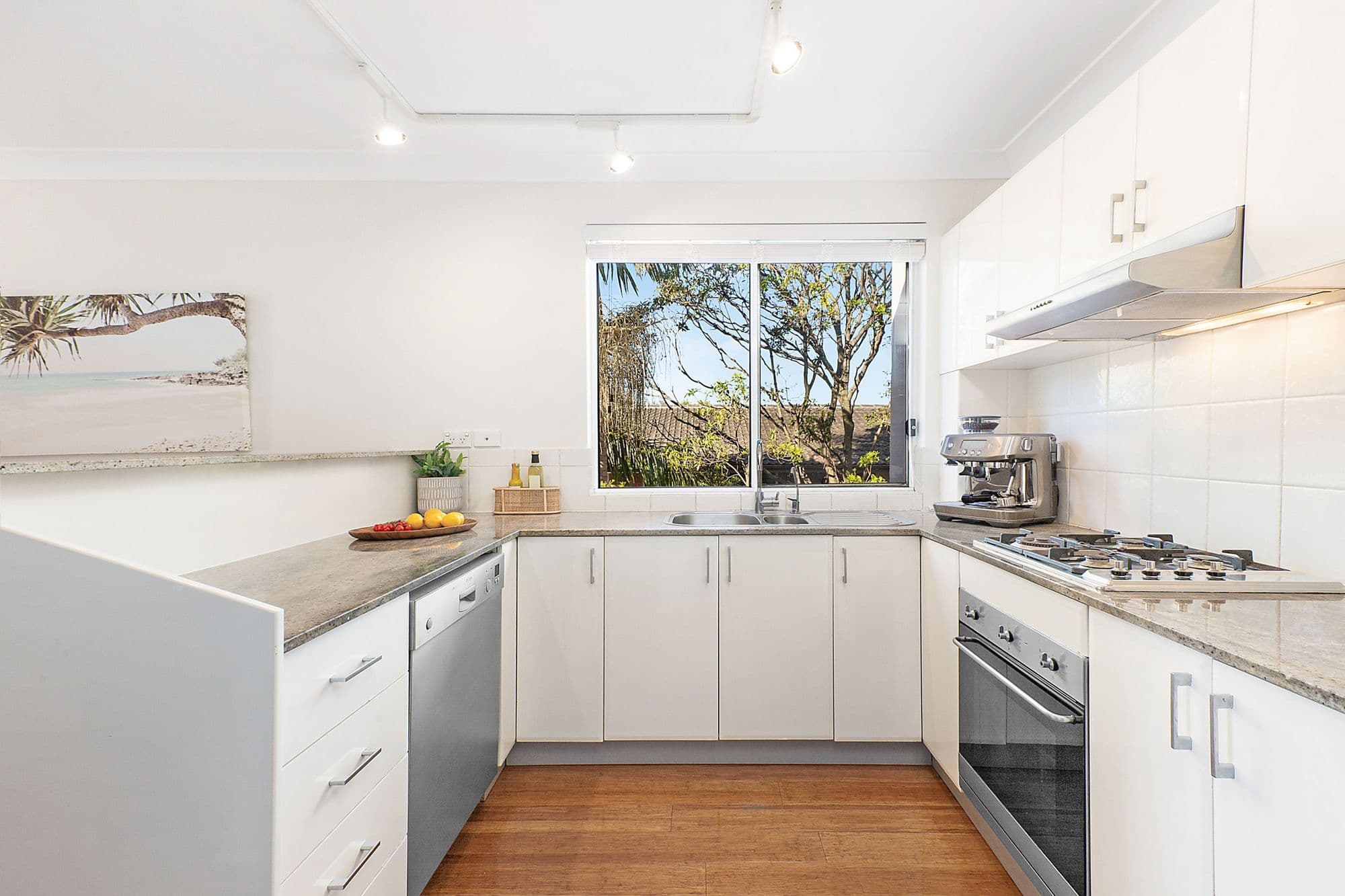 4 Campbell Parade, Manly Vale NSW 2093, Manly Vale - Thumbnail 4