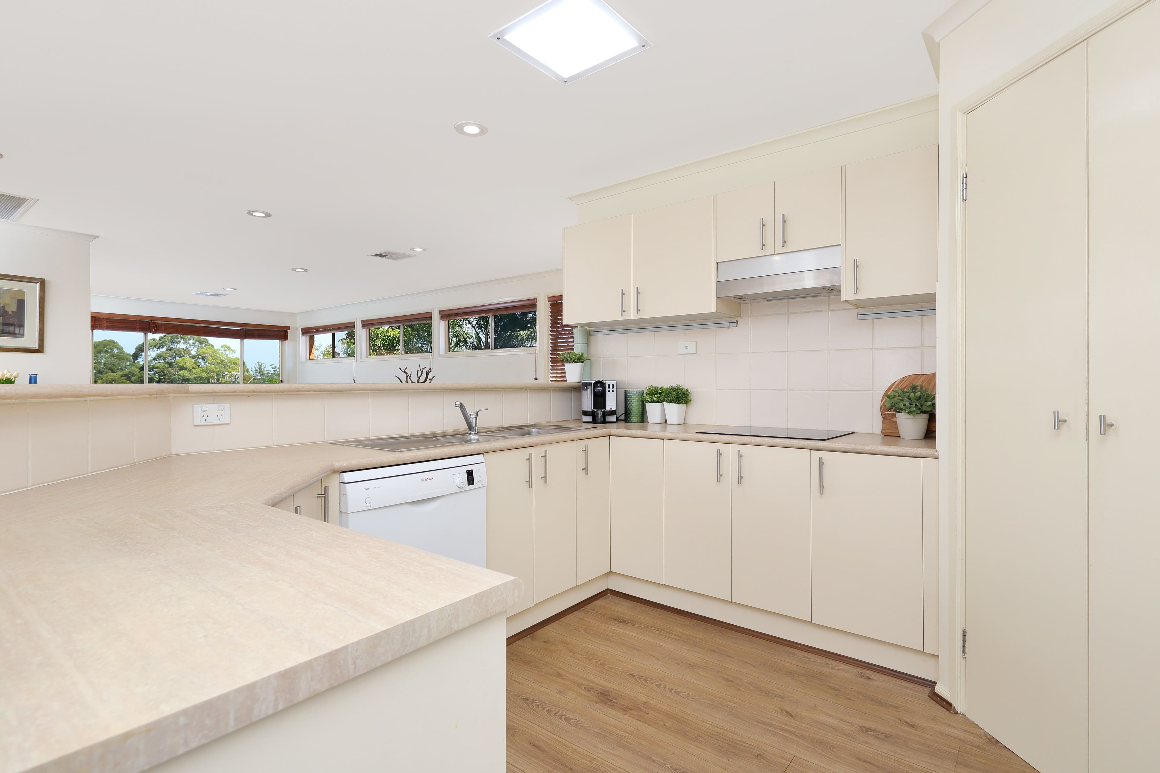55 Bailey Parade, Peakhurst - Thumbnail 4