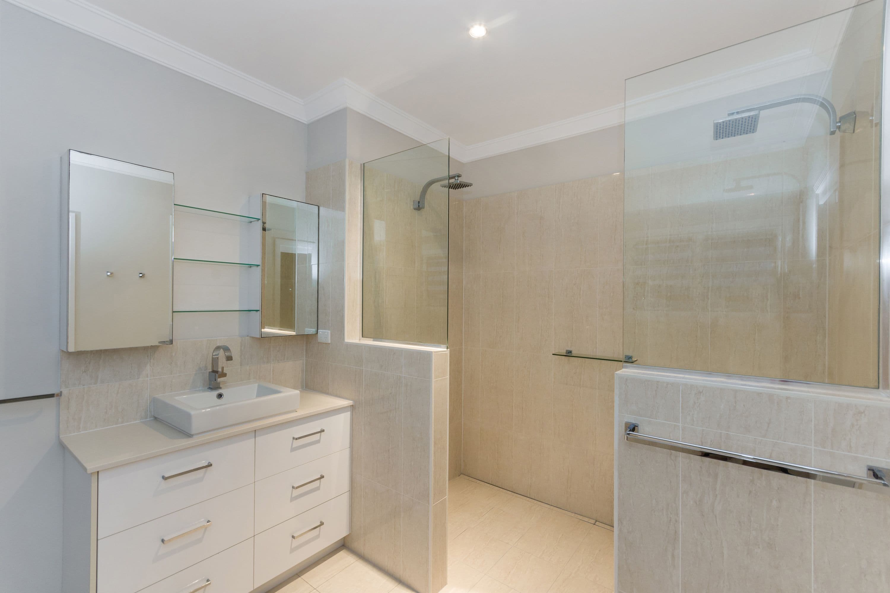 6 Kallanda Street, Mount Louisa QLD 4814, Mount Louisa - Thumbnail 5