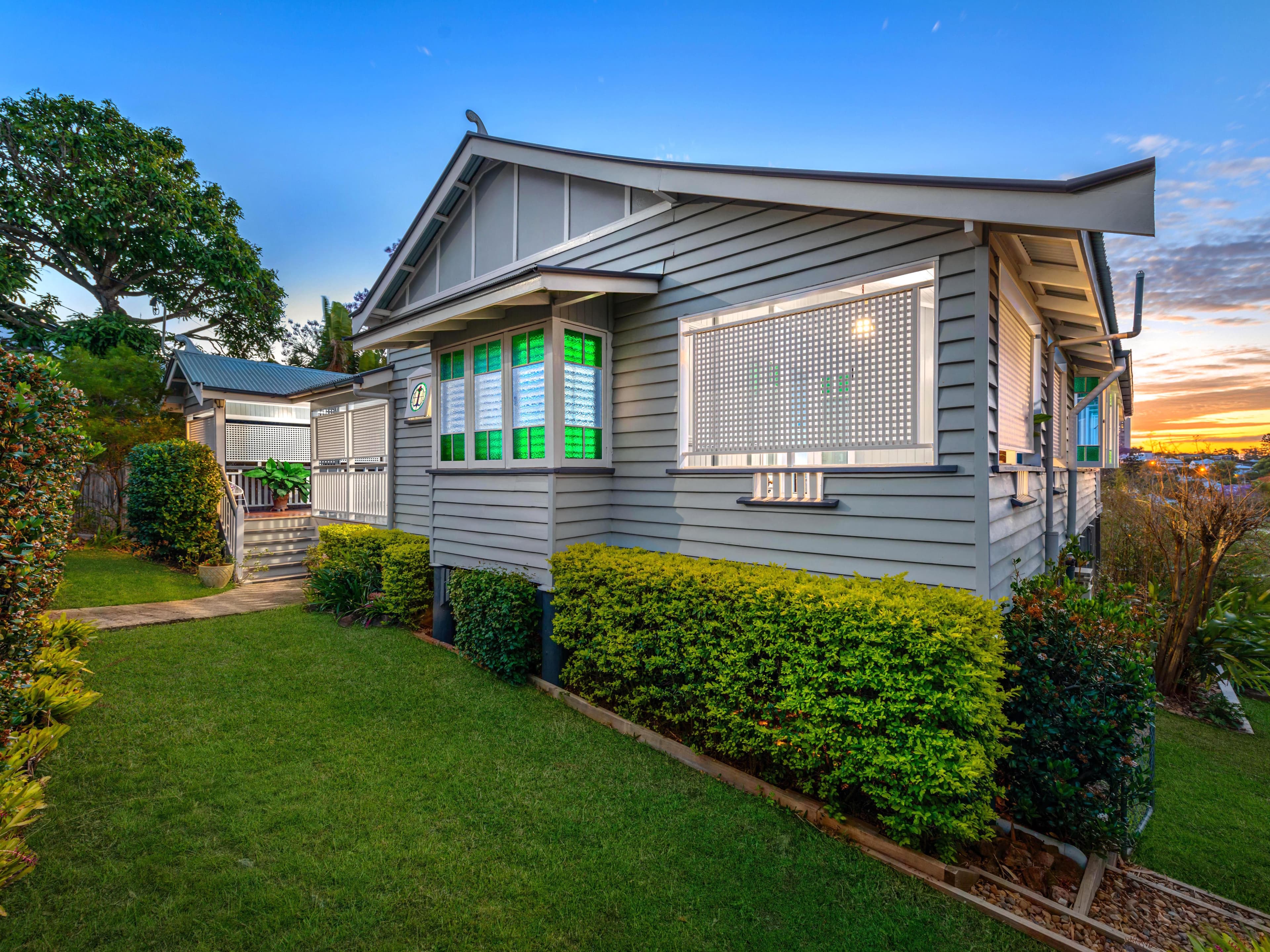 52 Lindon Street, Dutton Park QLD 4102, Dutton Park - Thumbnail 2