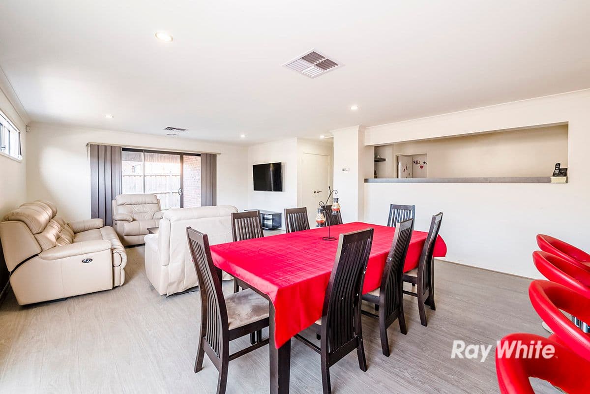 28 Stanford Street, Cranbourne West VIC 3977, Cranbourne West - Thumbnail 6