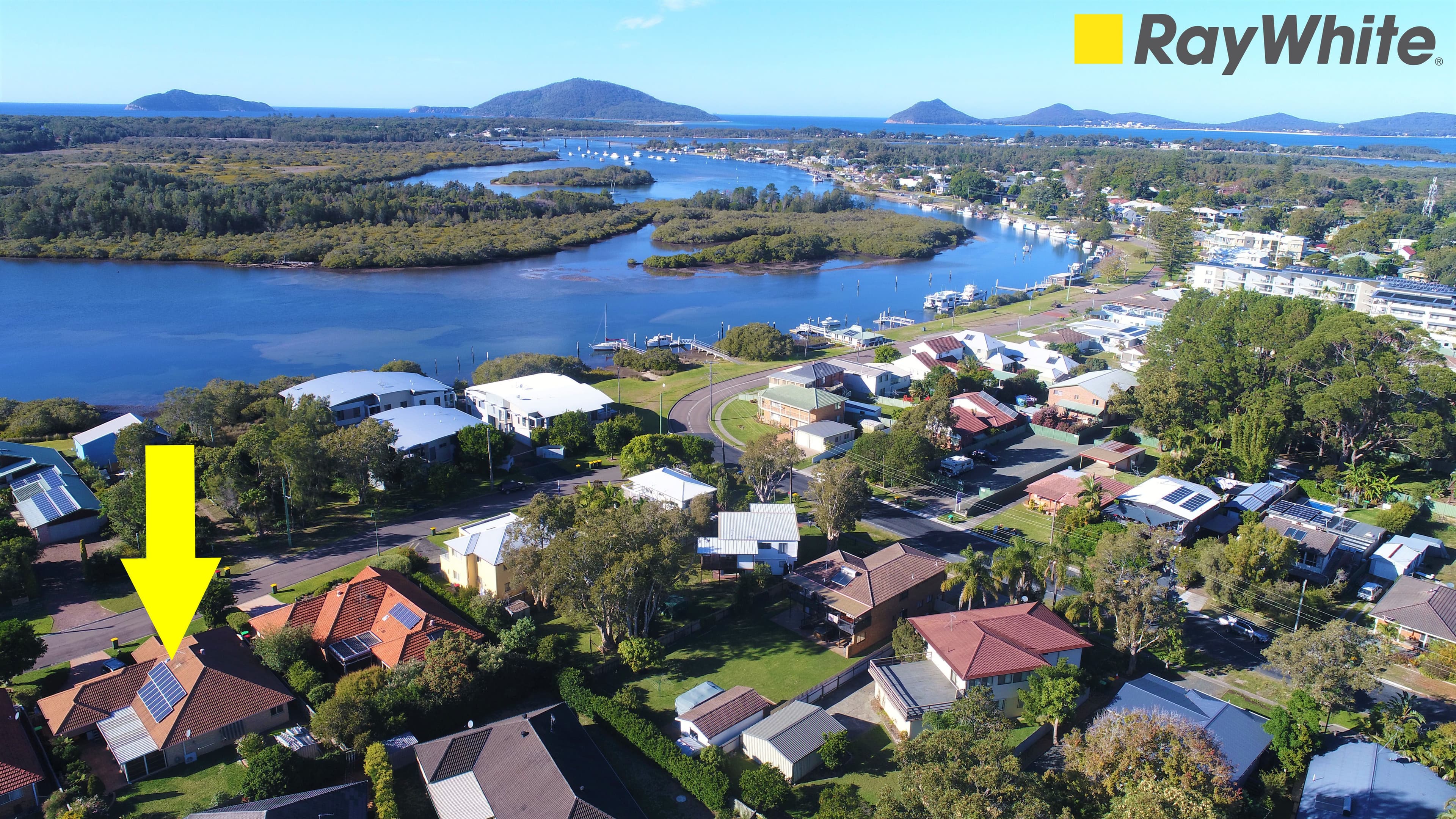 5 Port Stephens Street, Tea Gardens - Image 1