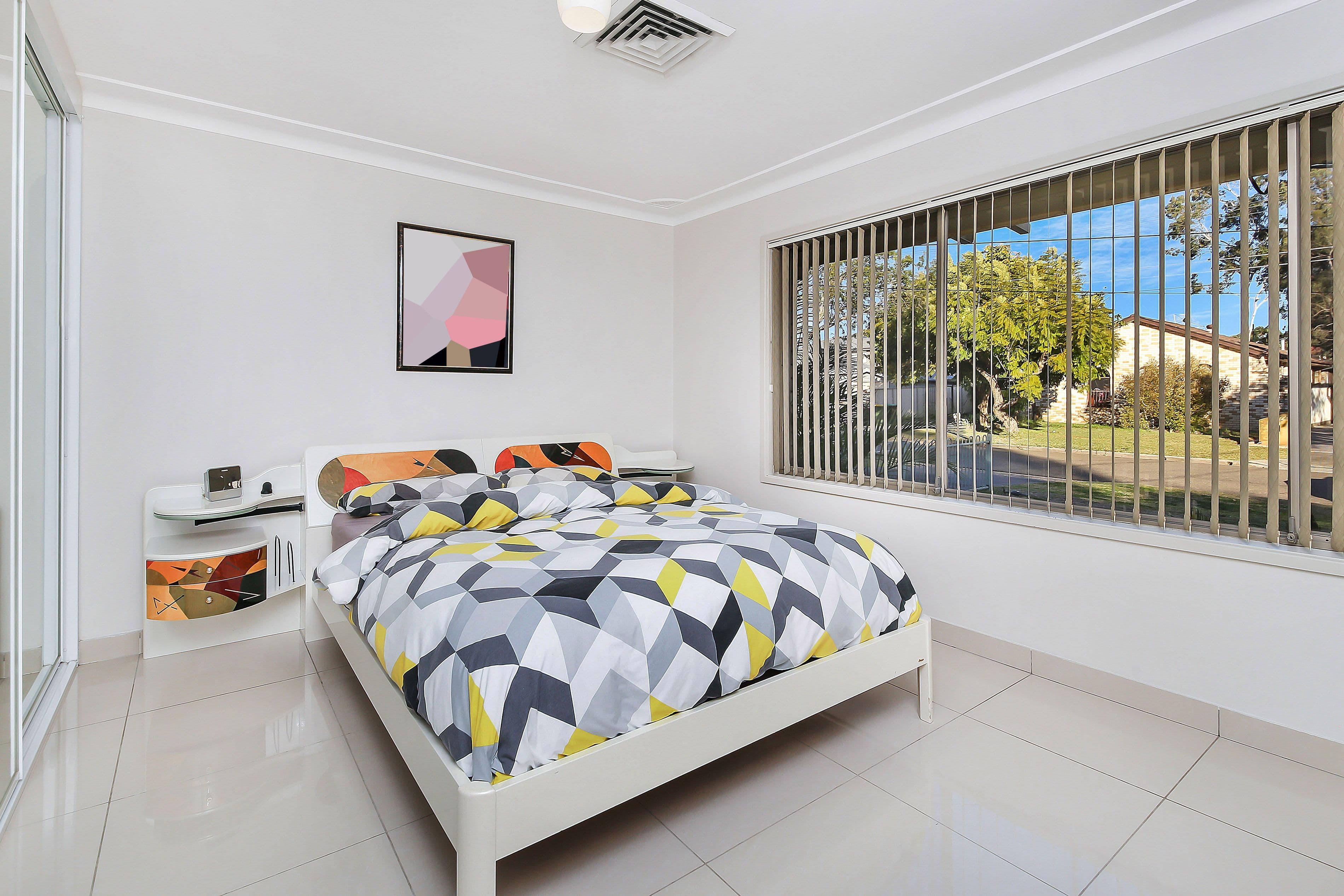 2 Lentara Court, Georges Hall - Thumbnail 5