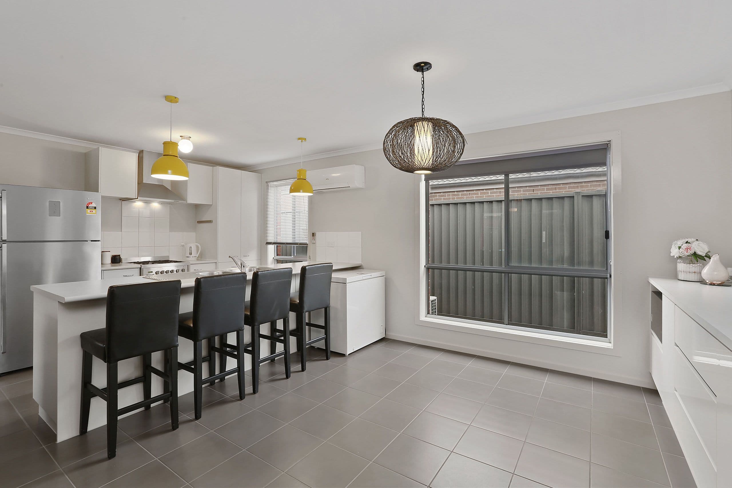 6 Nankeen Avenue, Lara VIC 3212, Lara - Thumbnail 2