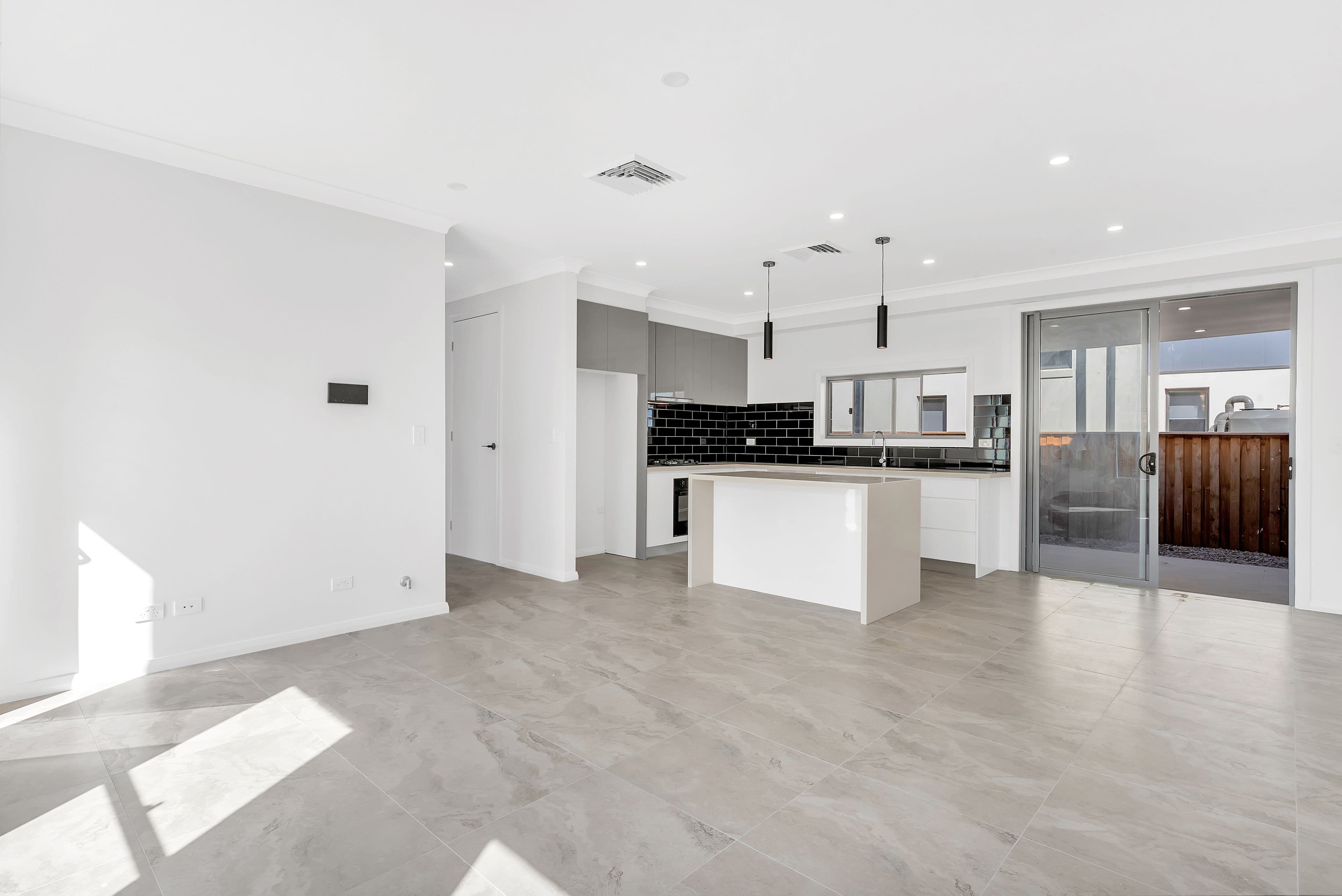 19 Stonehaven Way, CATHERINE FIELD NSW 2557, Catherine Field - Thumbnail 3