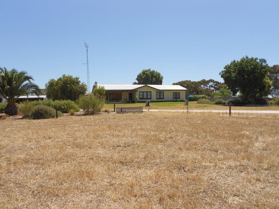 175 Golf Course Road, BORDERTOWN SA 5268, Bordertown - Image 1