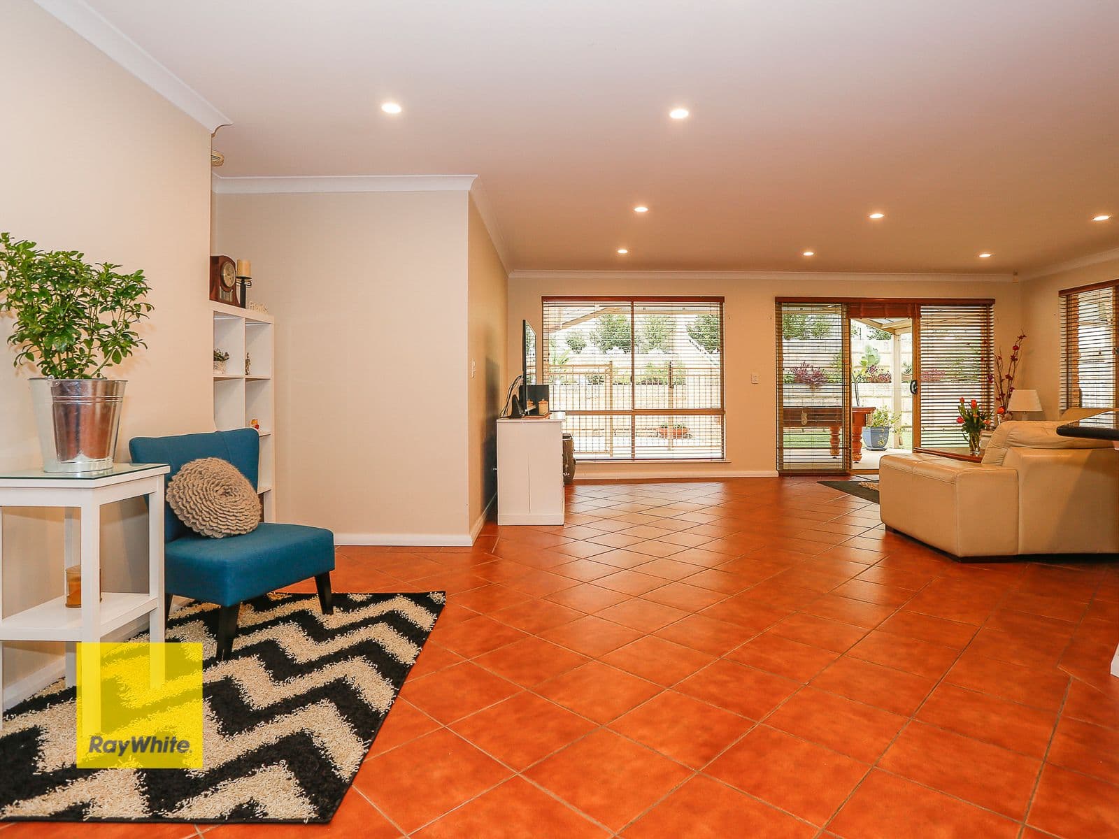 44 Harman Road, Sorrento WA 6020, Sorrento - Thumbnail 5