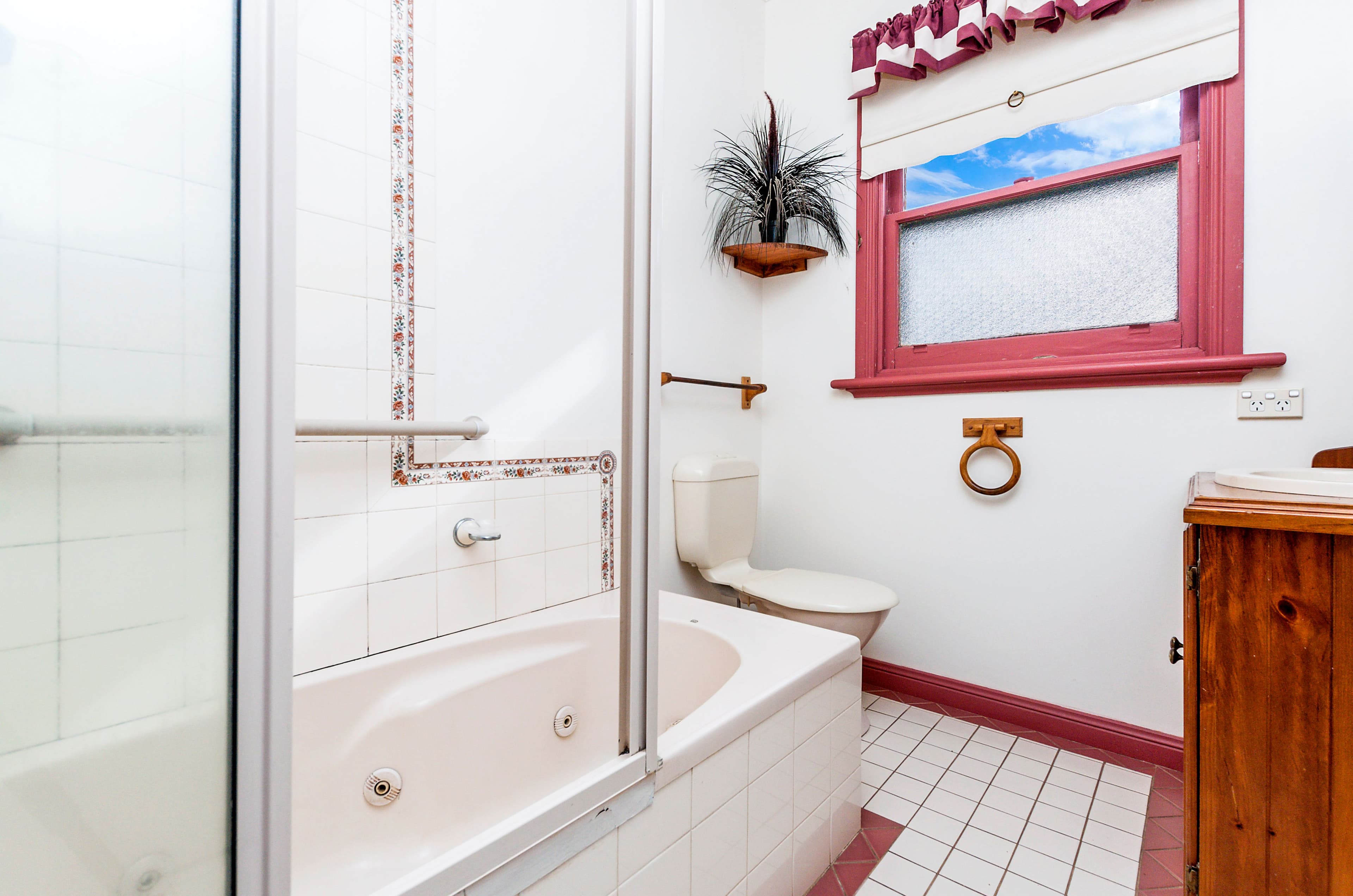 64 Canterbury Road, Warrnambool VIC 3280, Warrnambool - Thumbnail 6