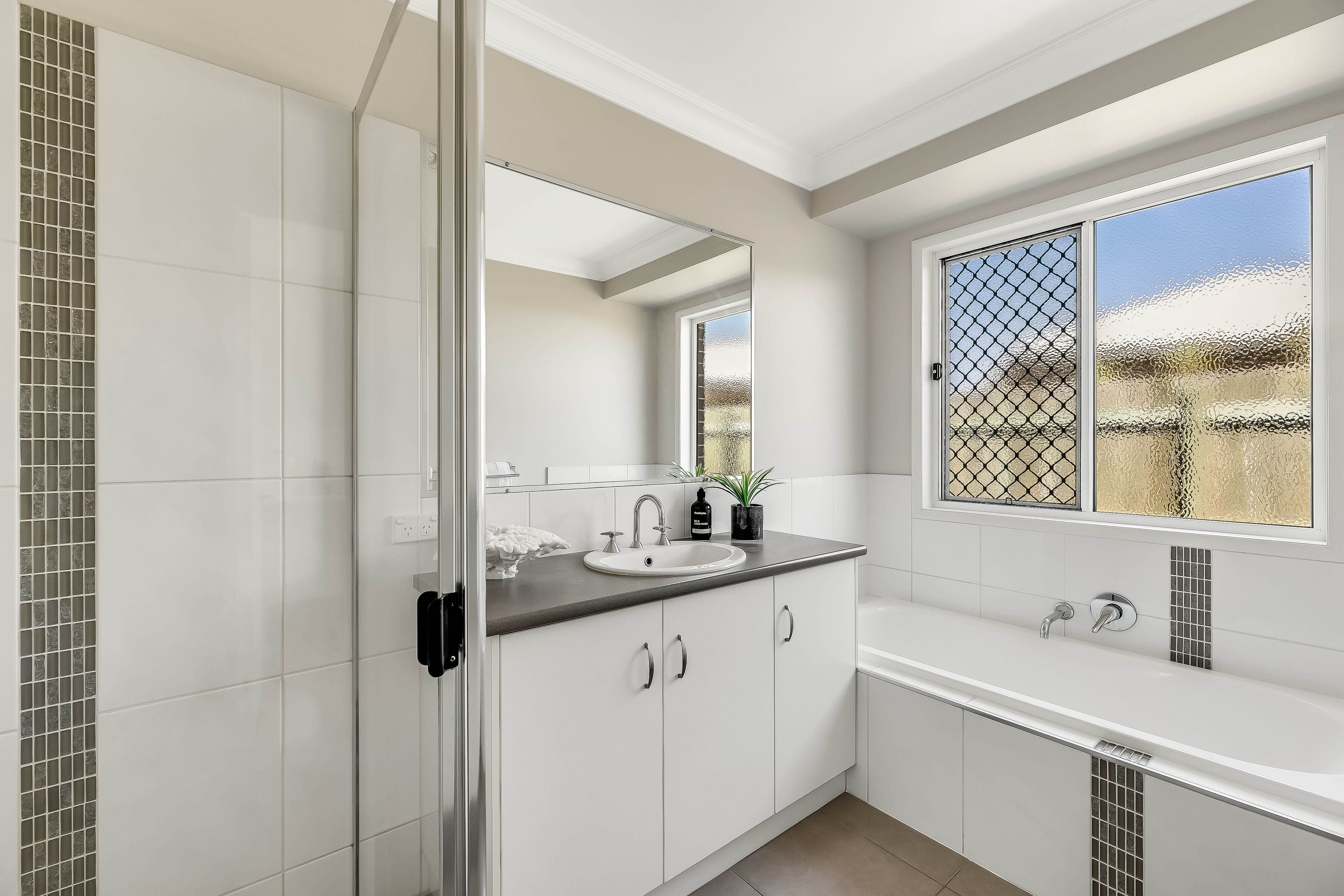 11 Blades Court, Middle Ridge QLD 4350, Middle Ridge - Thumbnail 8