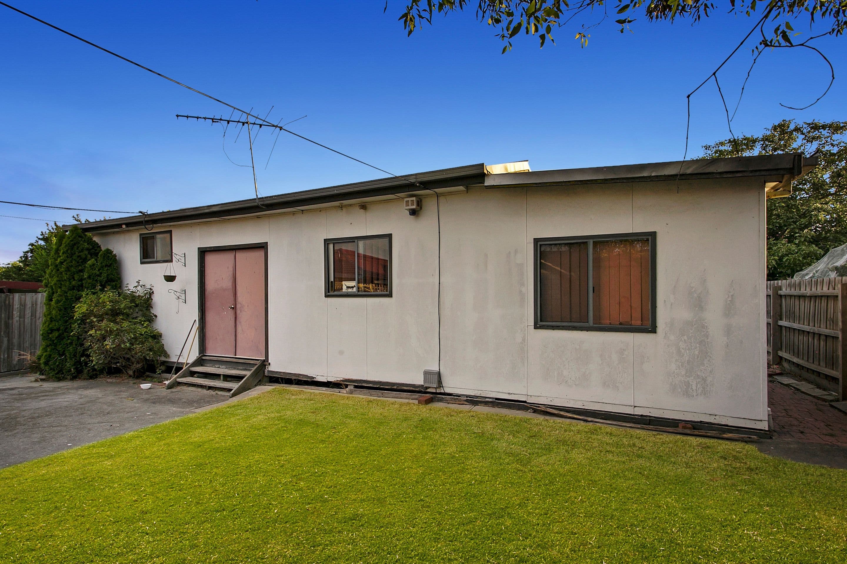 8 Treesbank Avenue, Springvale VIC 3171, Springvale - Thumbnail 6