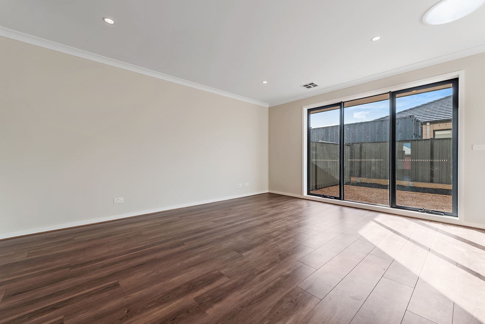 6 Delta Drive, Craigieburn VIC 3064, Craigieburn - Thumbnail 5