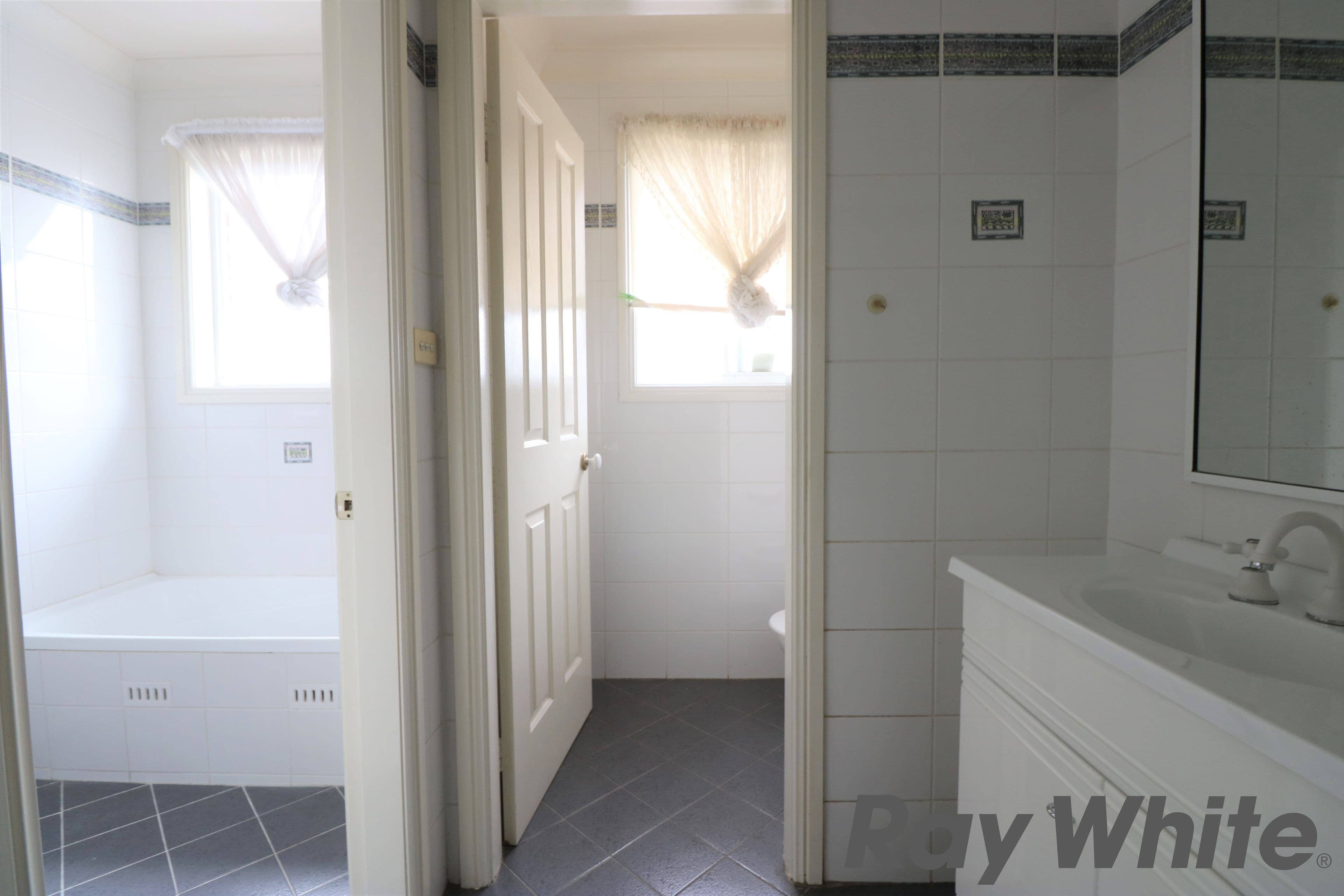 42A Ashcroft Avenue, Casula NSW 2170, Casula - Thumbnail 5