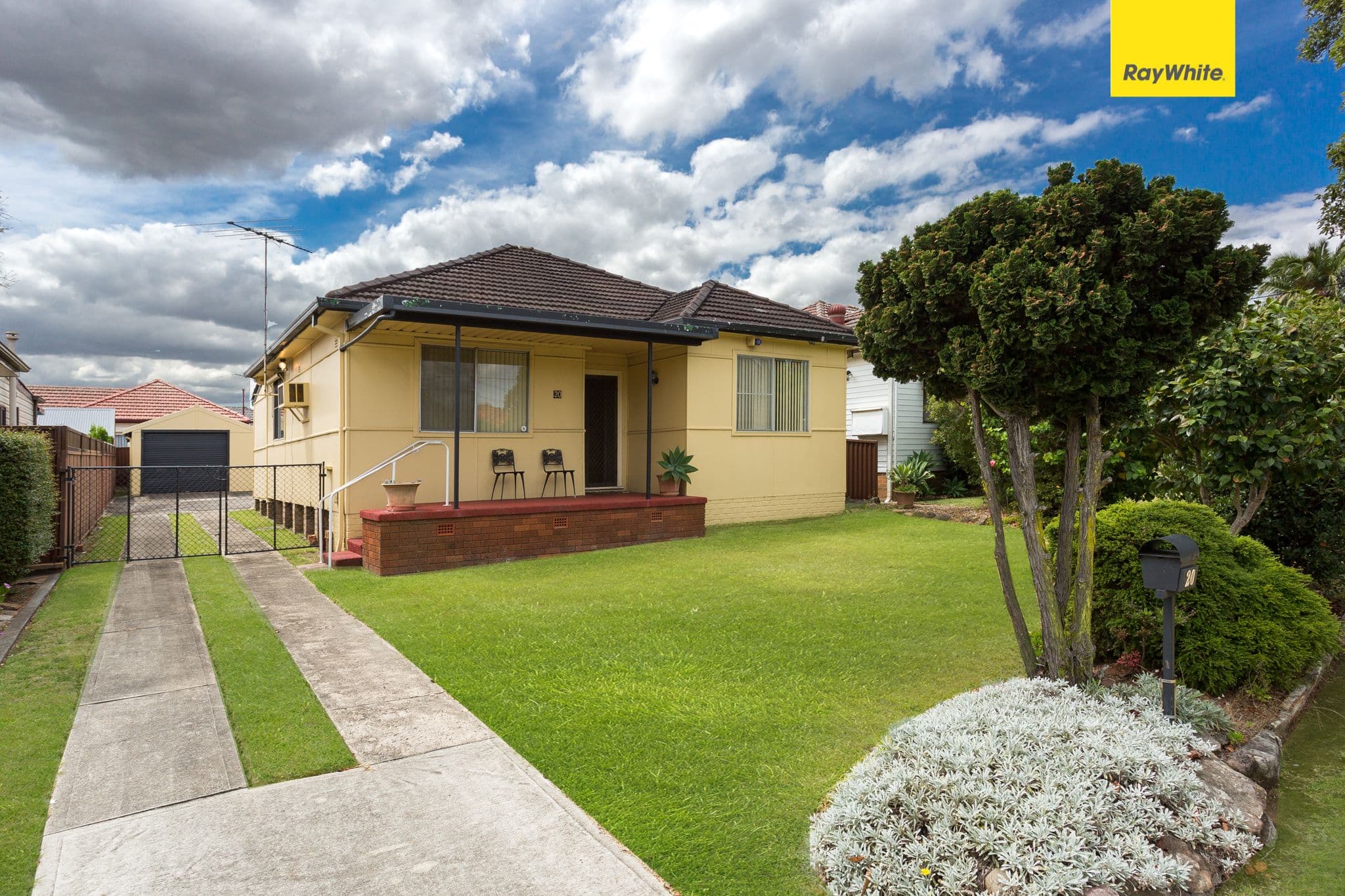 20 Carlton Parade, Punchbowl - Image 1