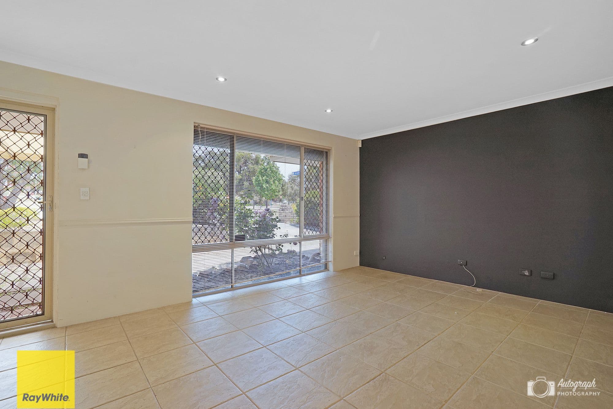 19 Floribunda Gardens, Mirrabooka WA 6061, Mirrabooka - Thumbnail 3